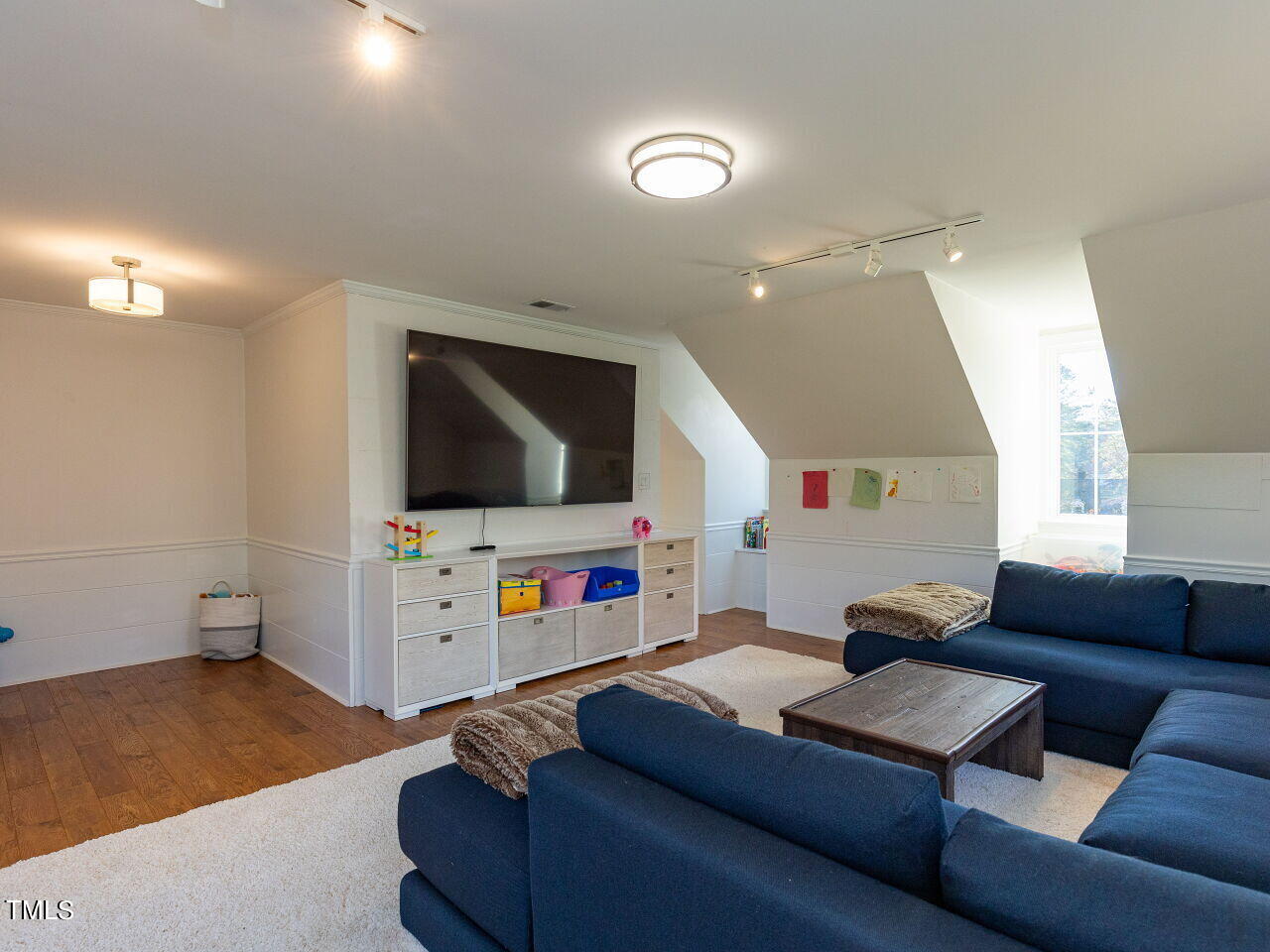 114 Lochinvar Court