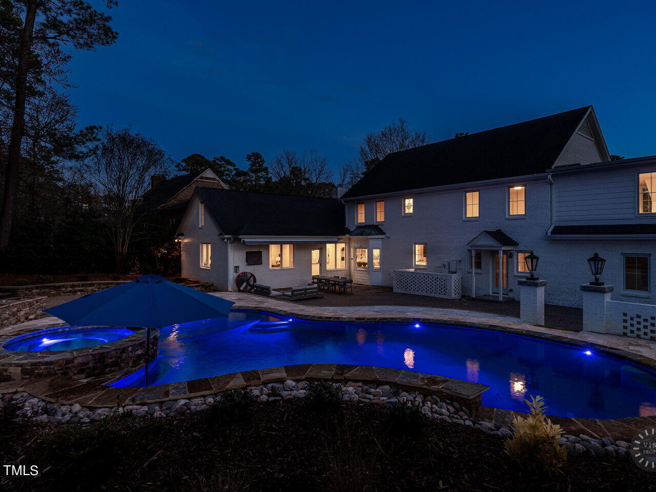 114 Lochinvar Court