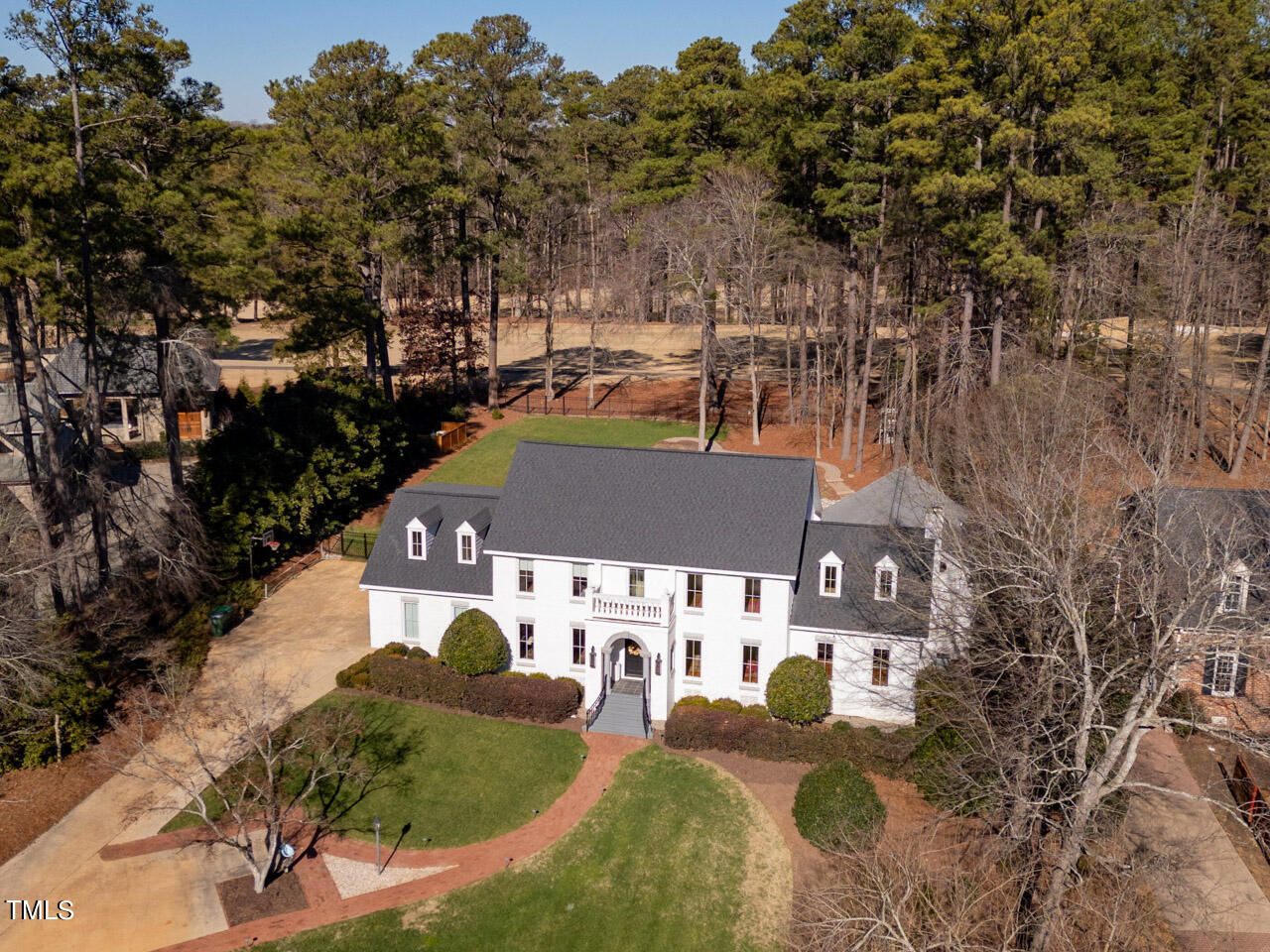 114 Lochinvar Court