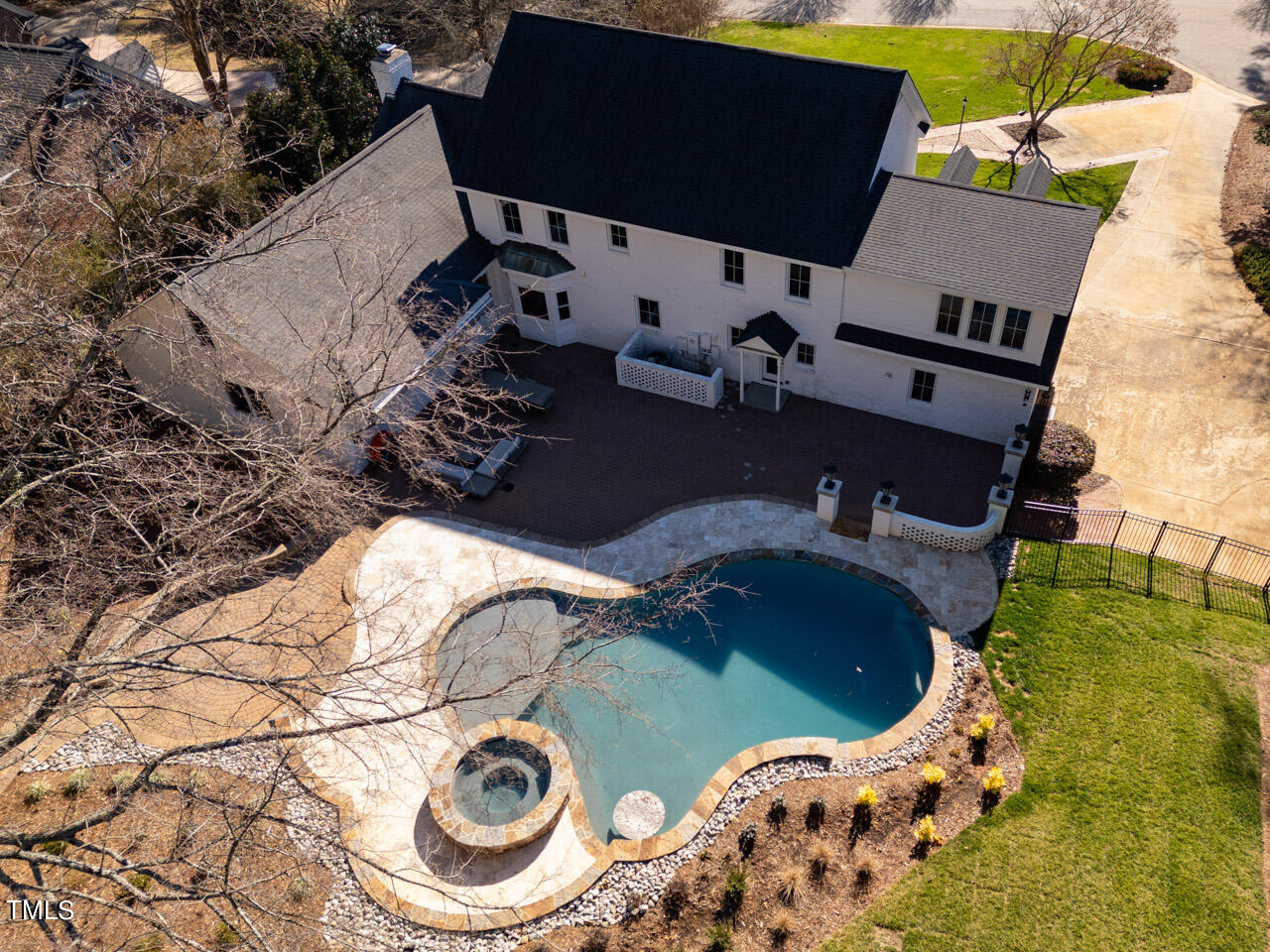 114 Lochinvar Court