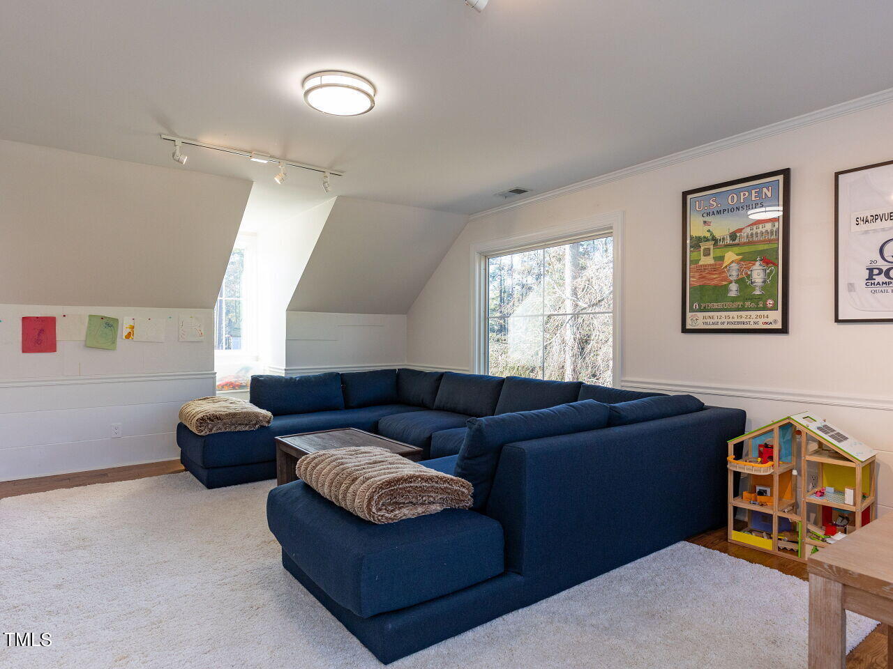 114 Lochinvar Court