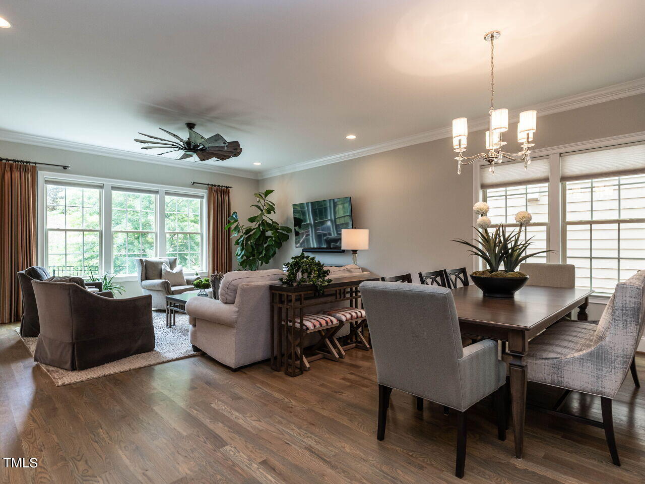 935 Regency Cottage Place