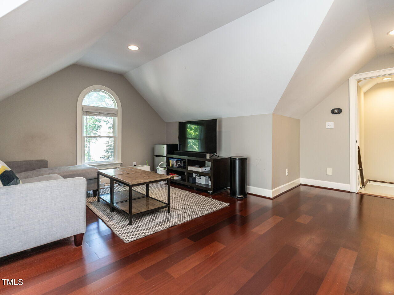 106 Martinique Place