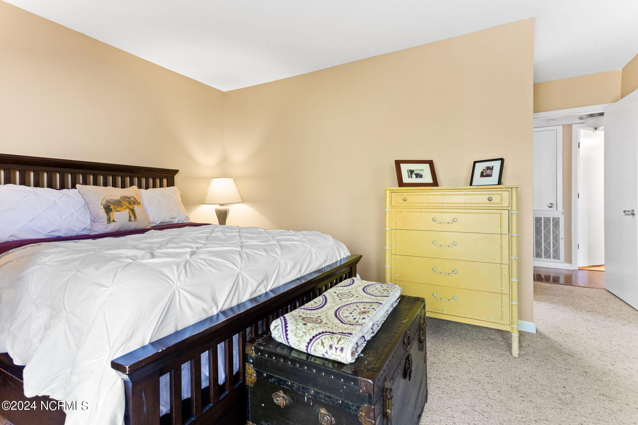 800 Saint Andrews, 260