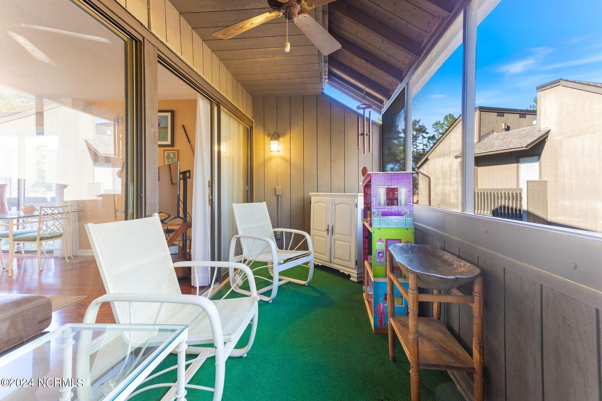 800 Saint Andrews, 260