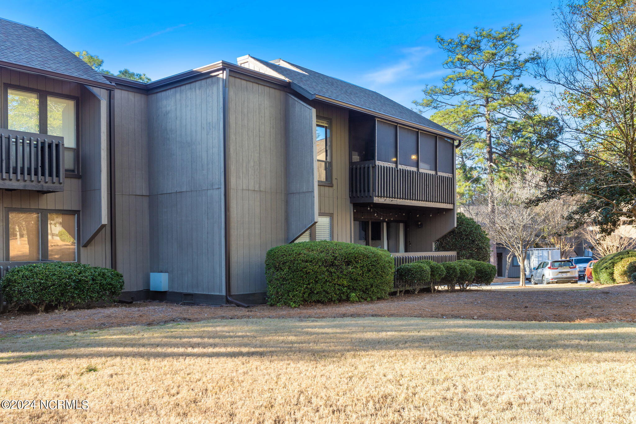 800 Saint Andrews, 260