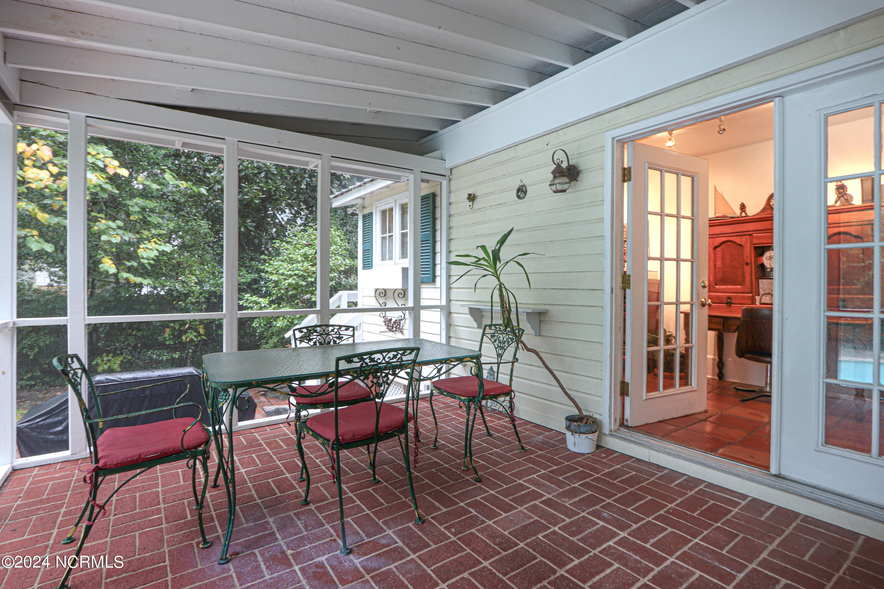 40 Caddell Road
