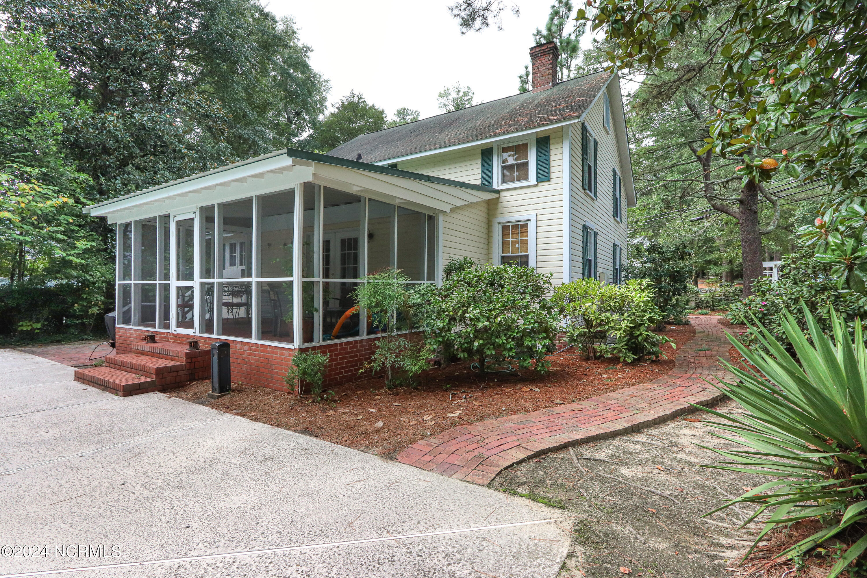 40 Caddell Road