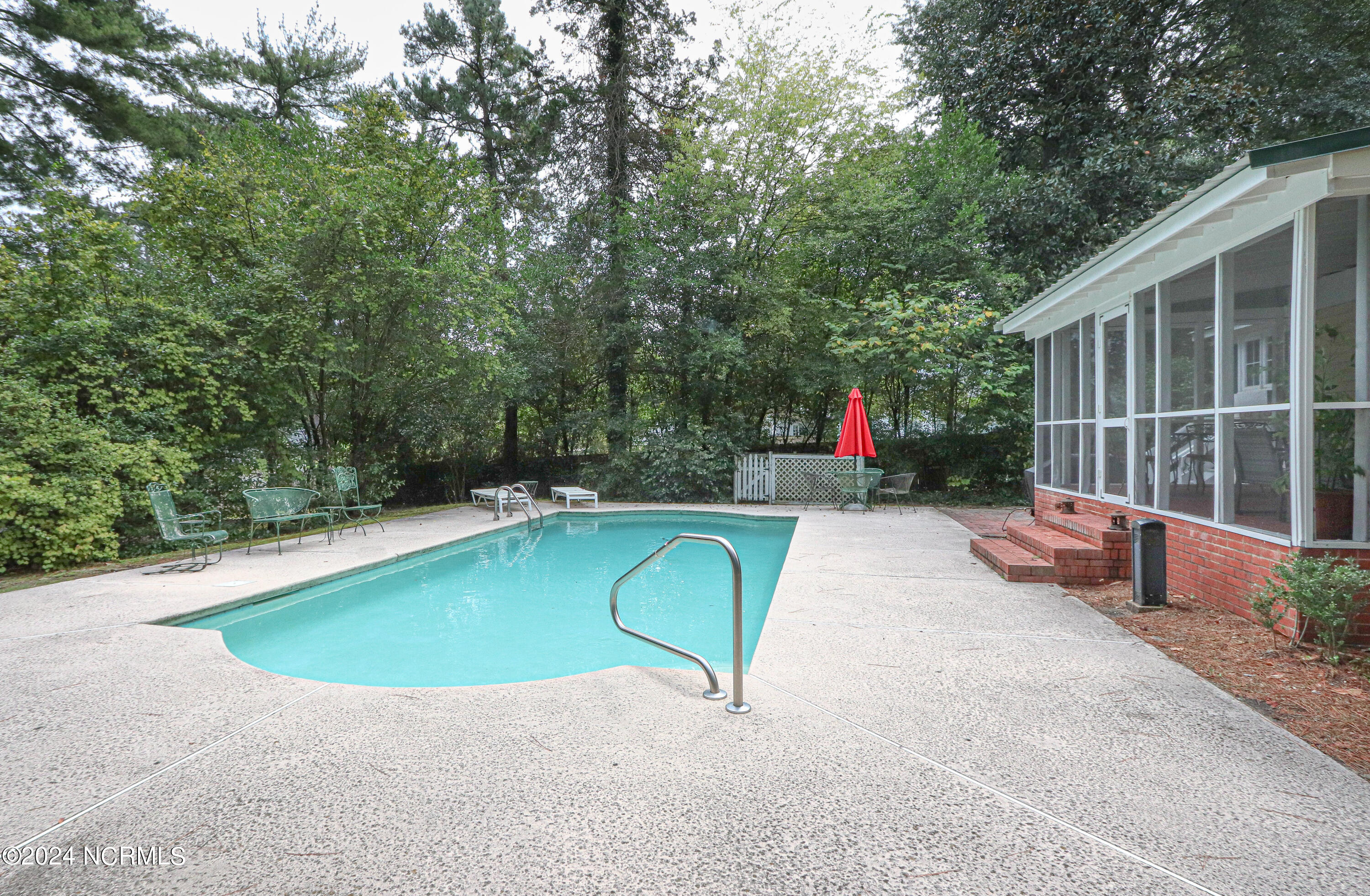 40 Caddell Road