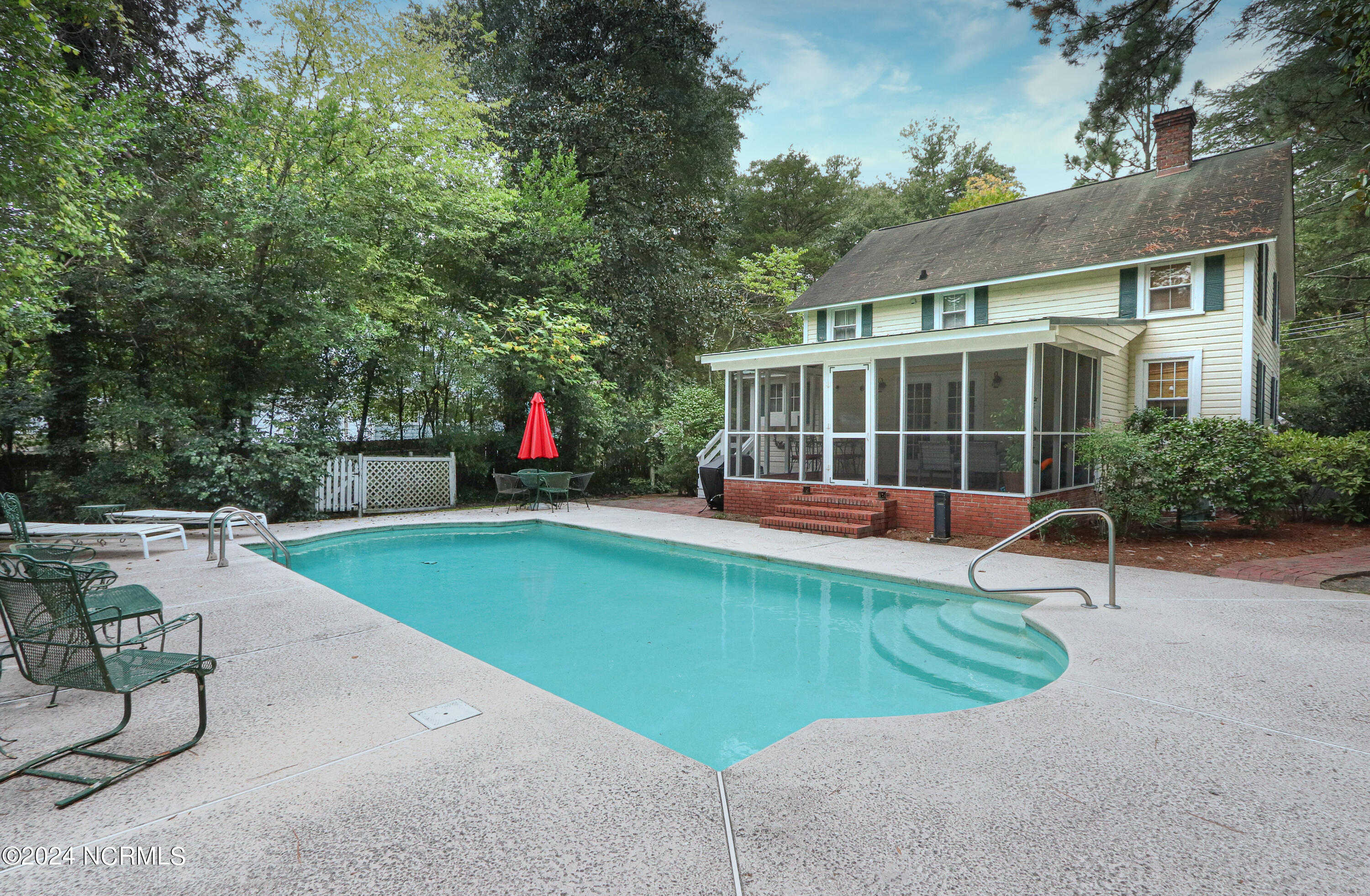 40 Caddell Road