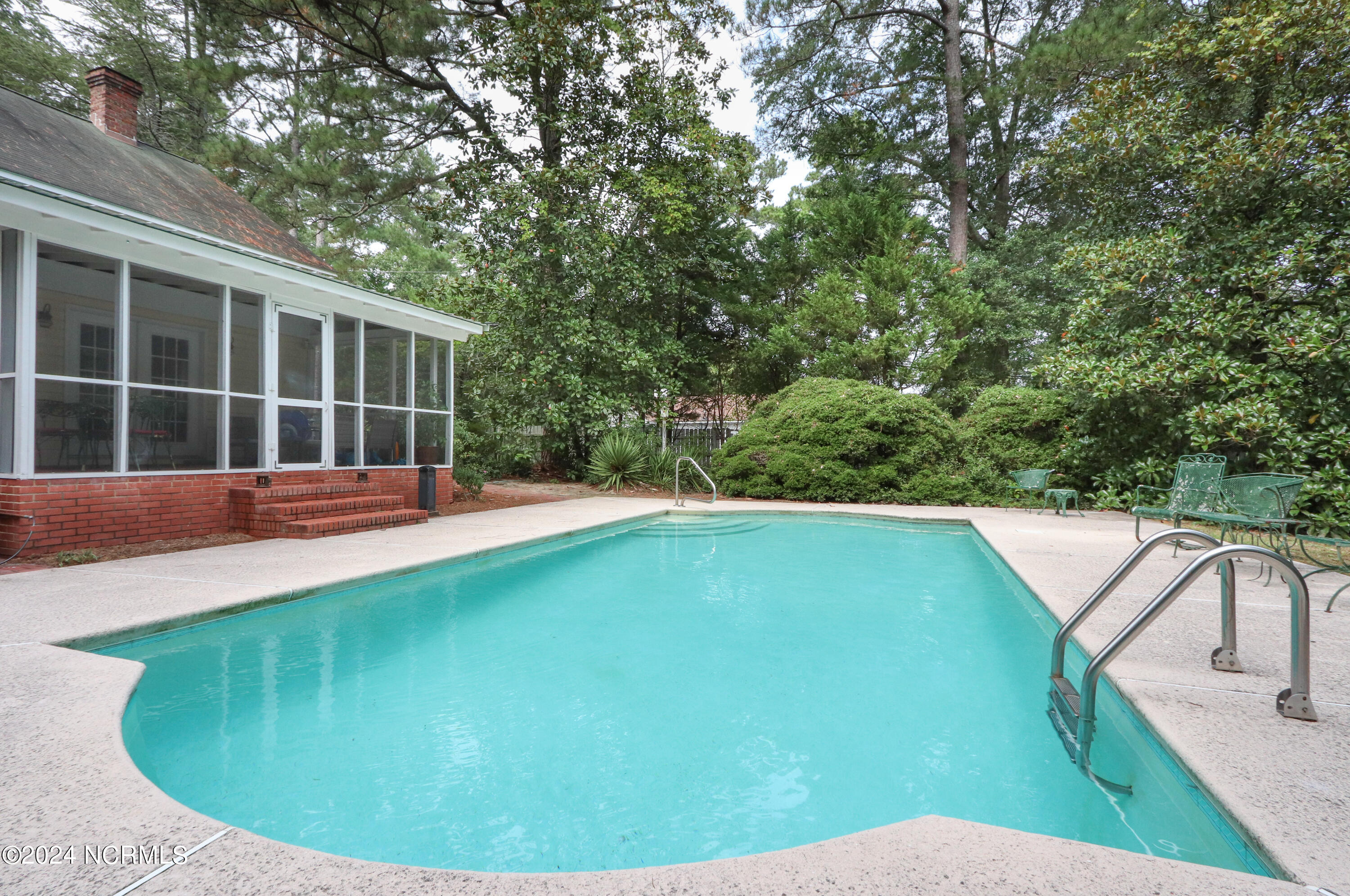 40 Caddell Road