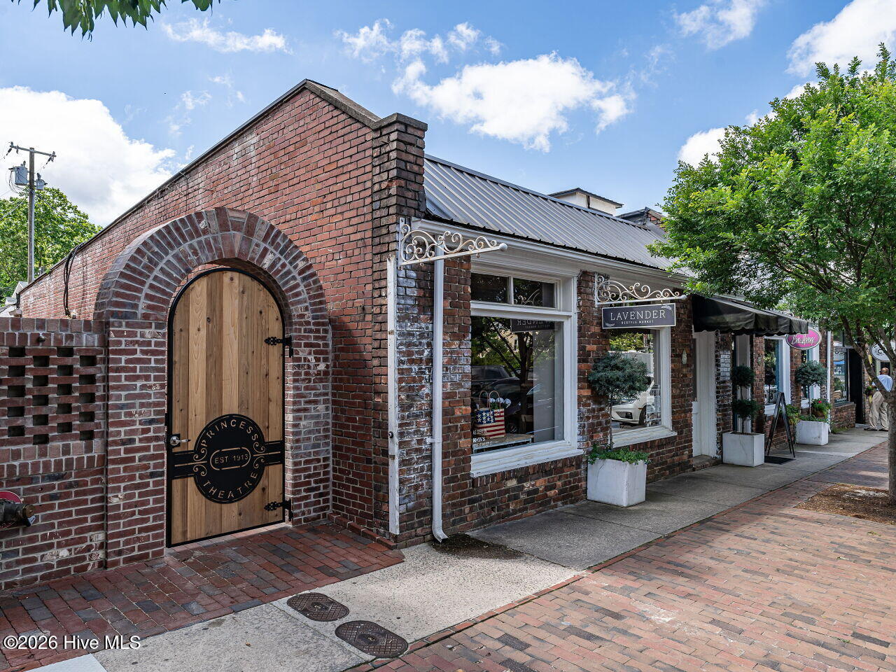 475 N Leak Street