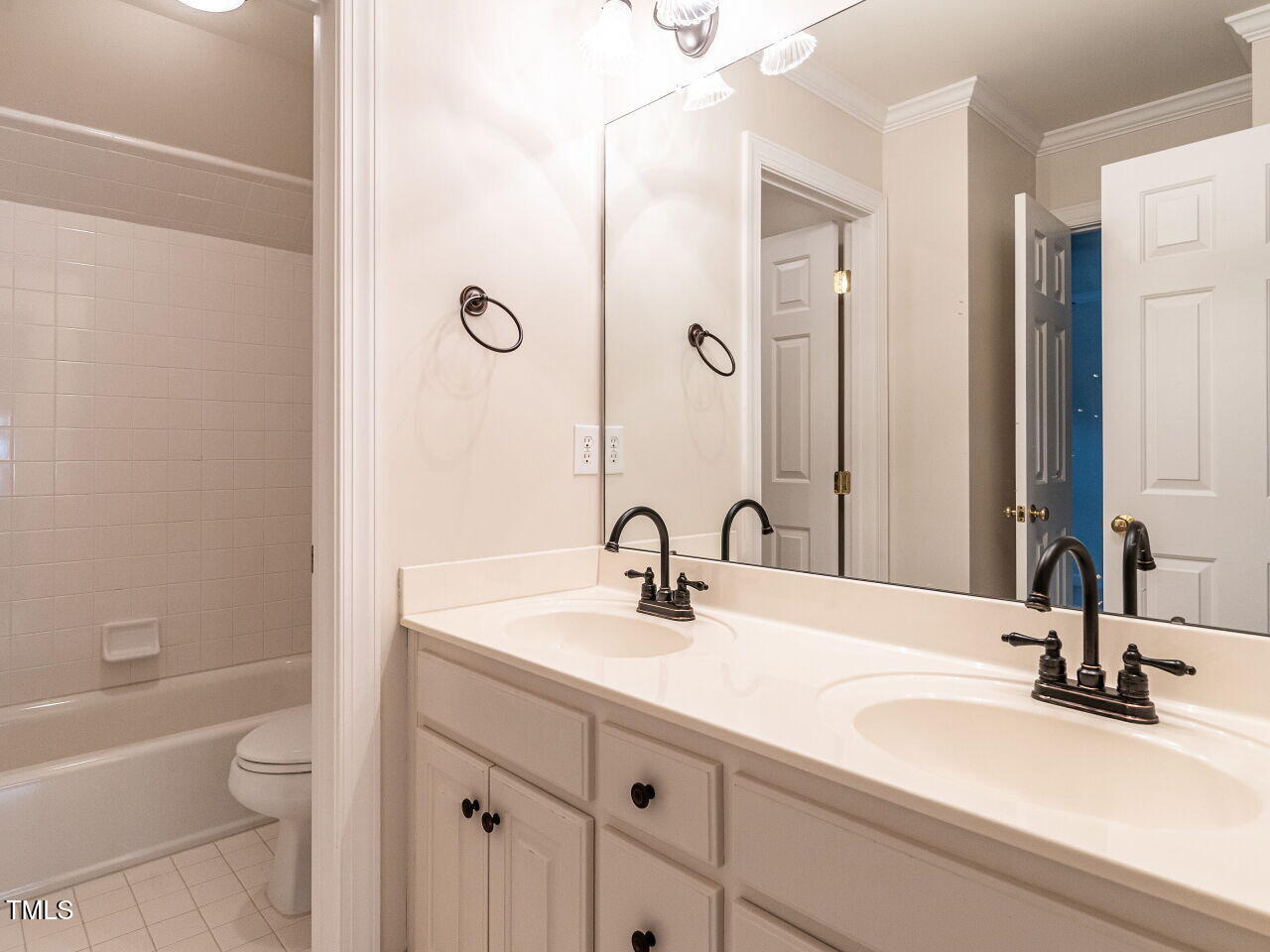114 N Fern Abbey Lane