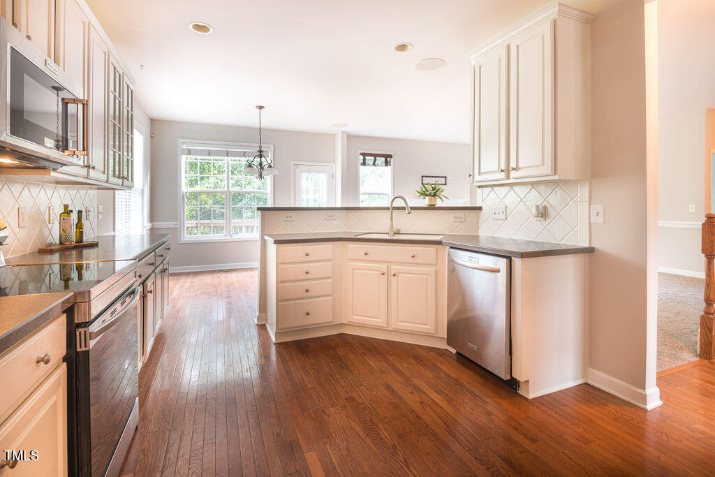 3905 Song Sparrow Drive