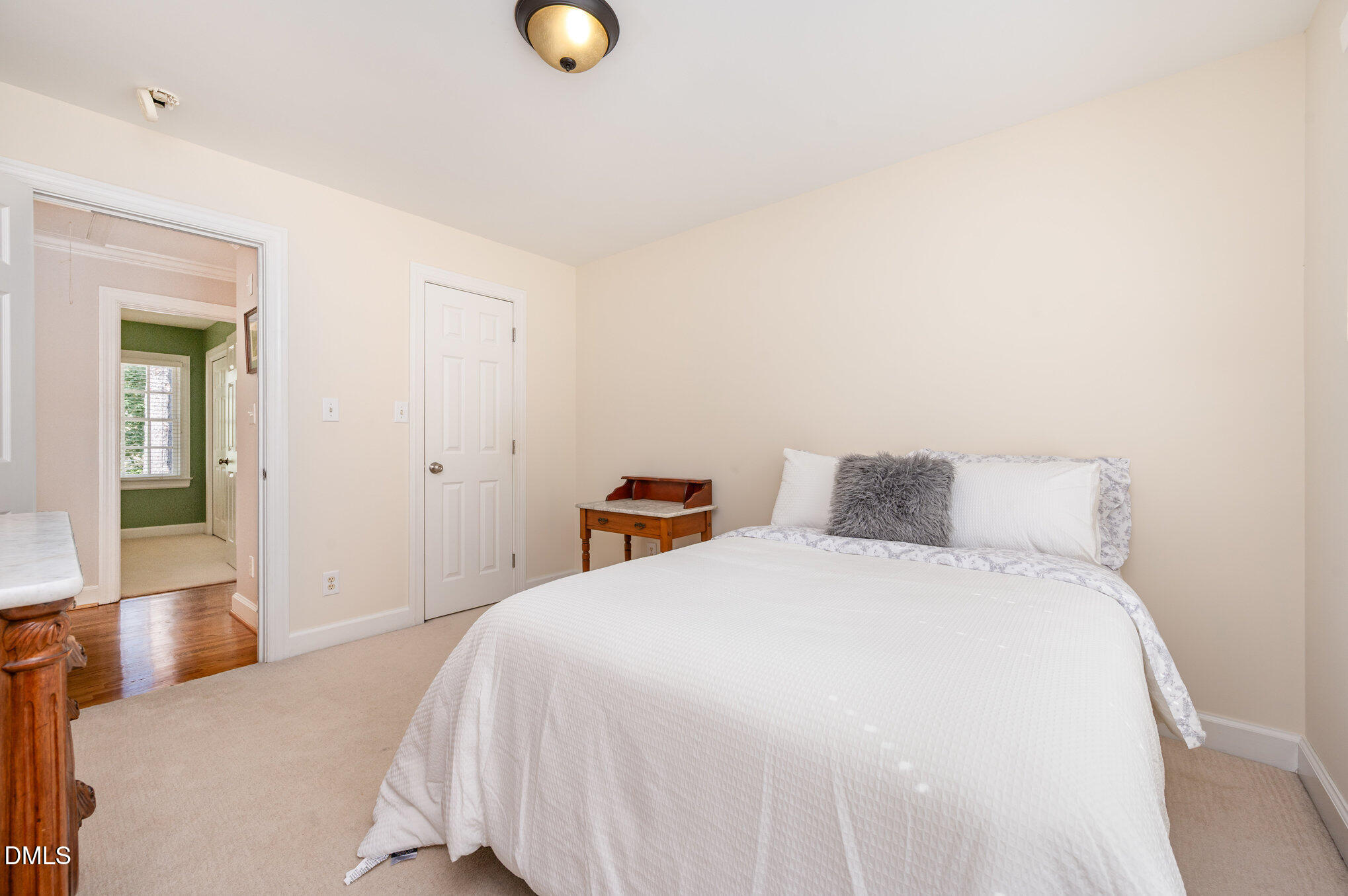 8004 Looking Glass Court