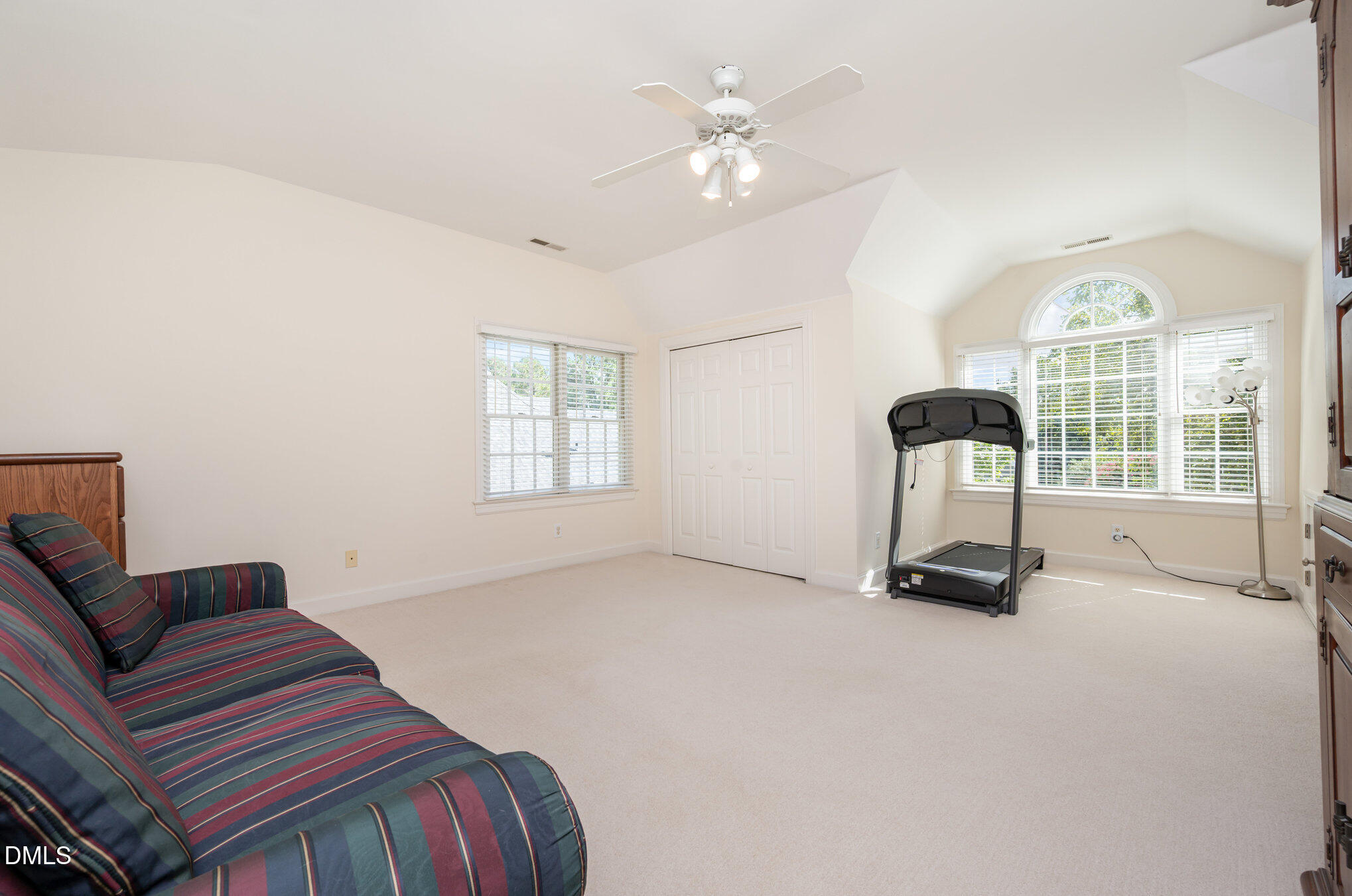 8004 Looking Glass Court