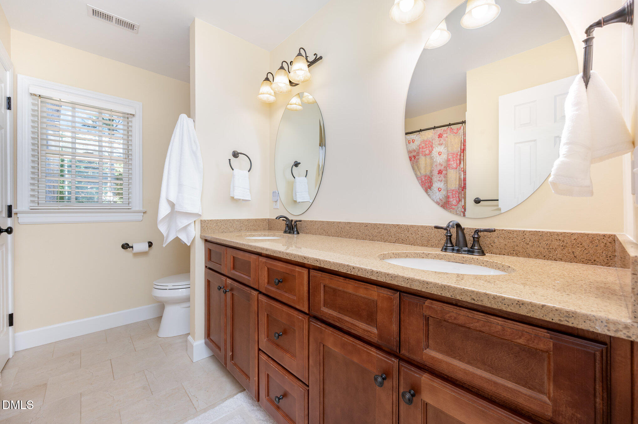 8004 Looking Glass Court