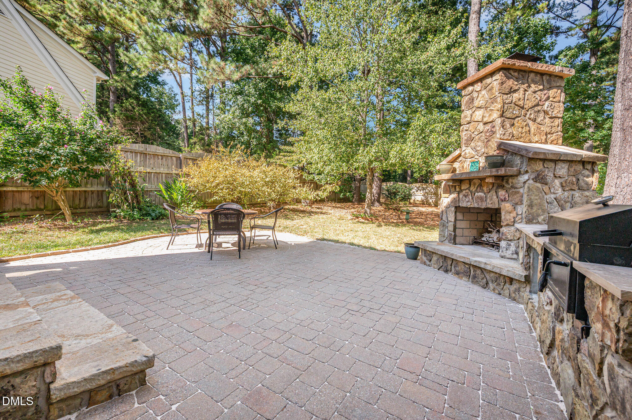 8004 Looking Glass Court