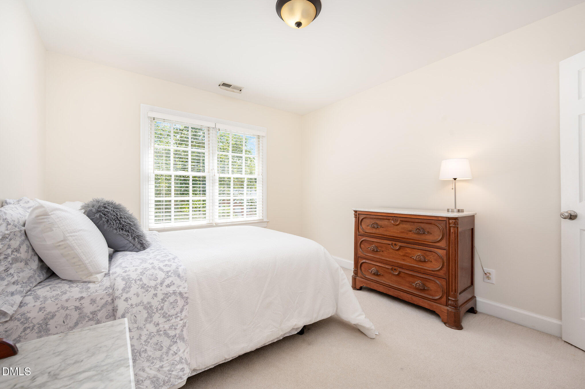 8004 Looking Glass Court