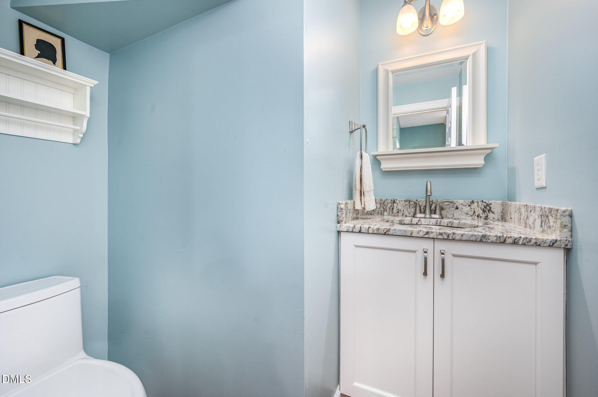 8004 Looking Glass Court