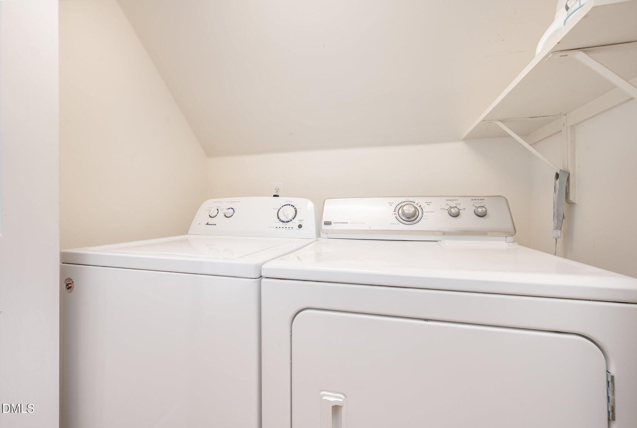 8004 Looking Glass Court