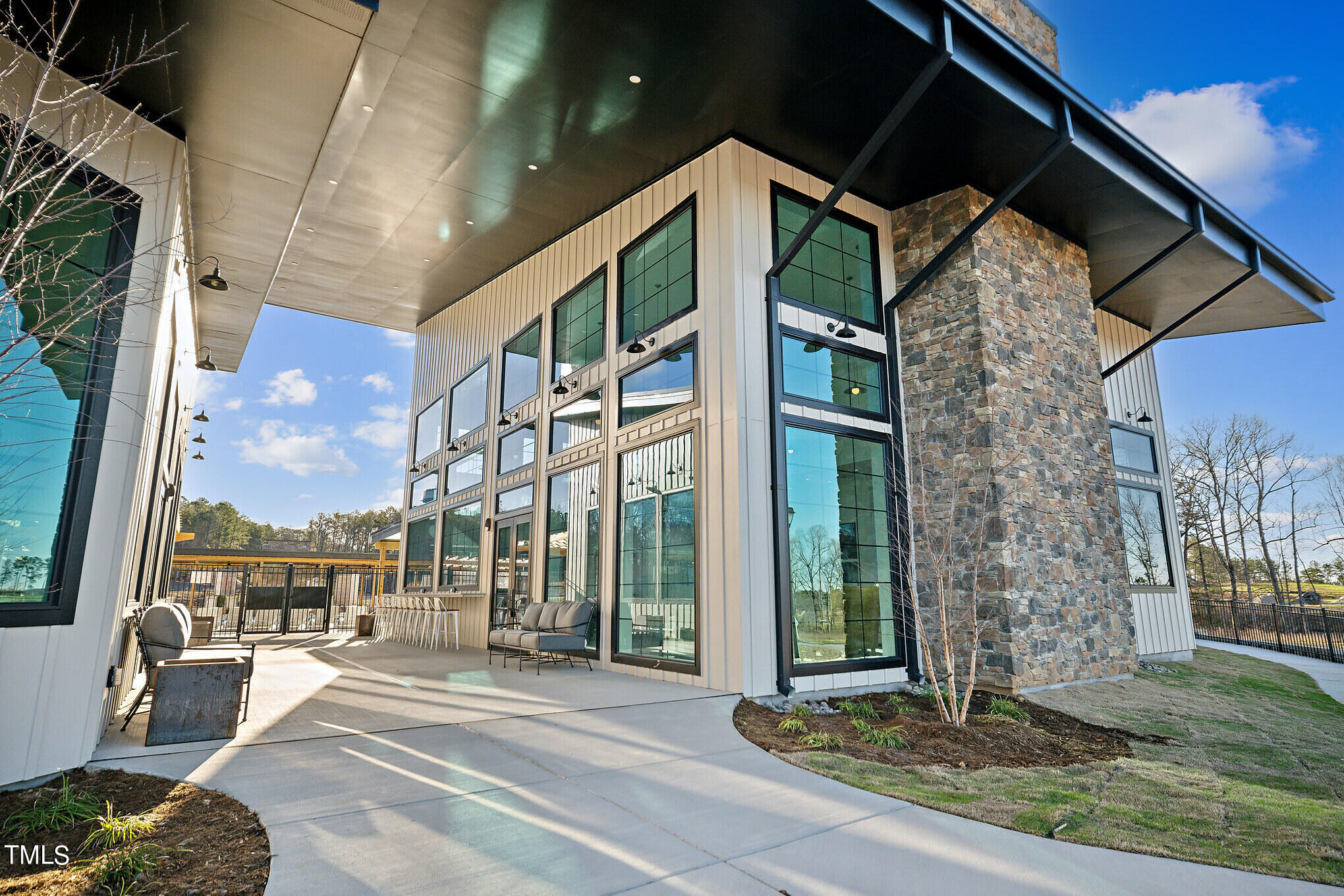 1668 Goldfinch Perch Lane