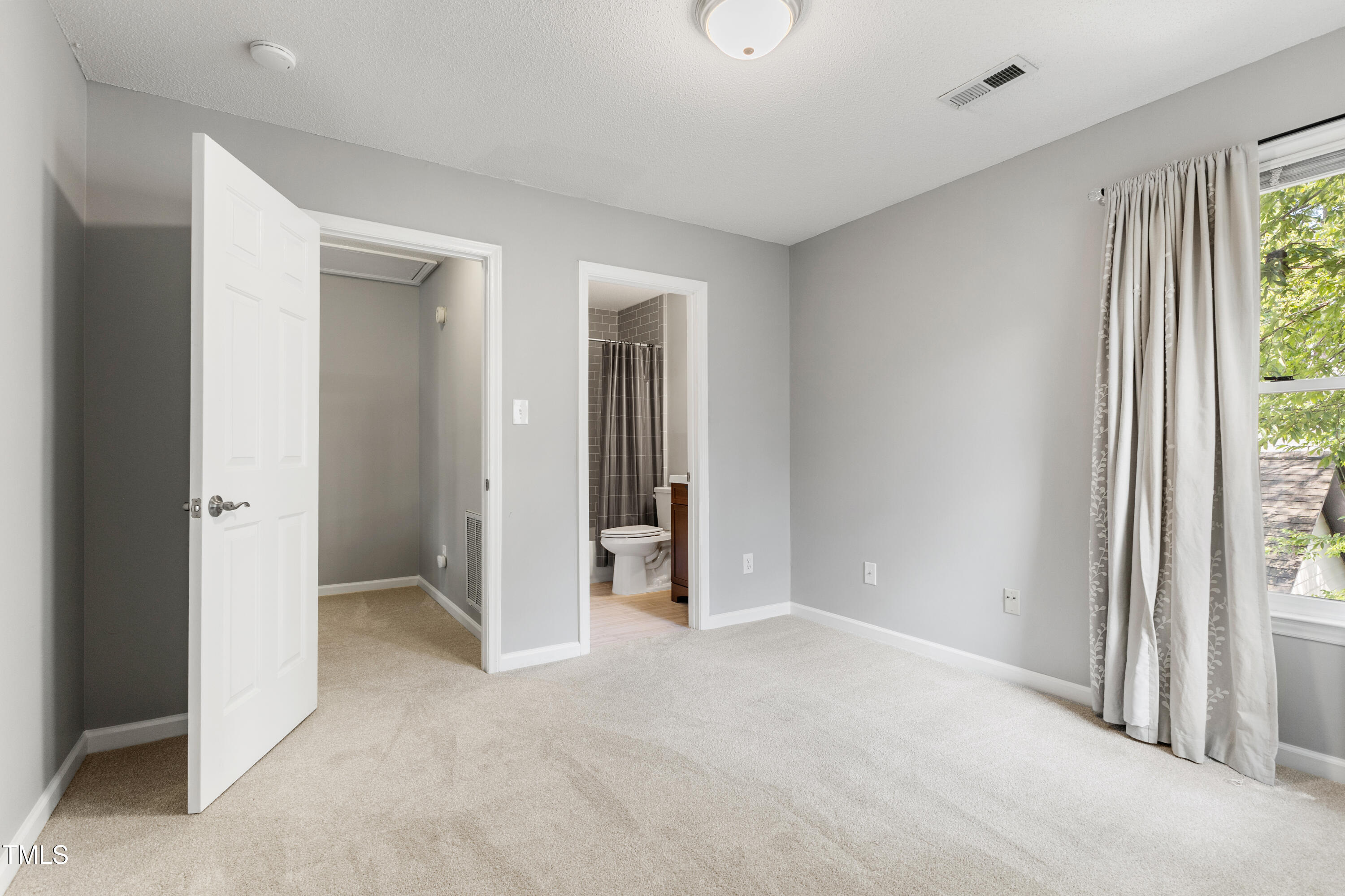 107 Ethans Glen Court