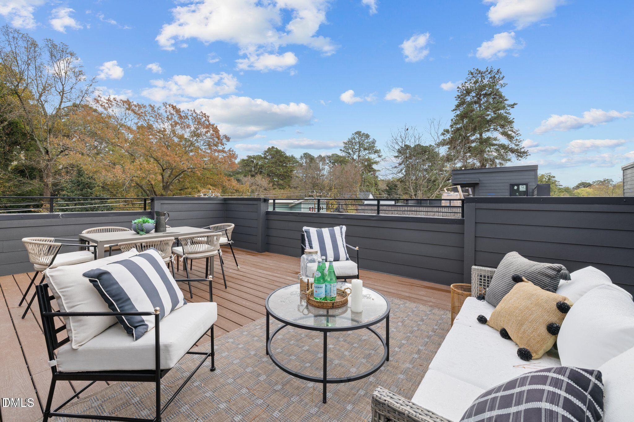 513 Edgecreek Court