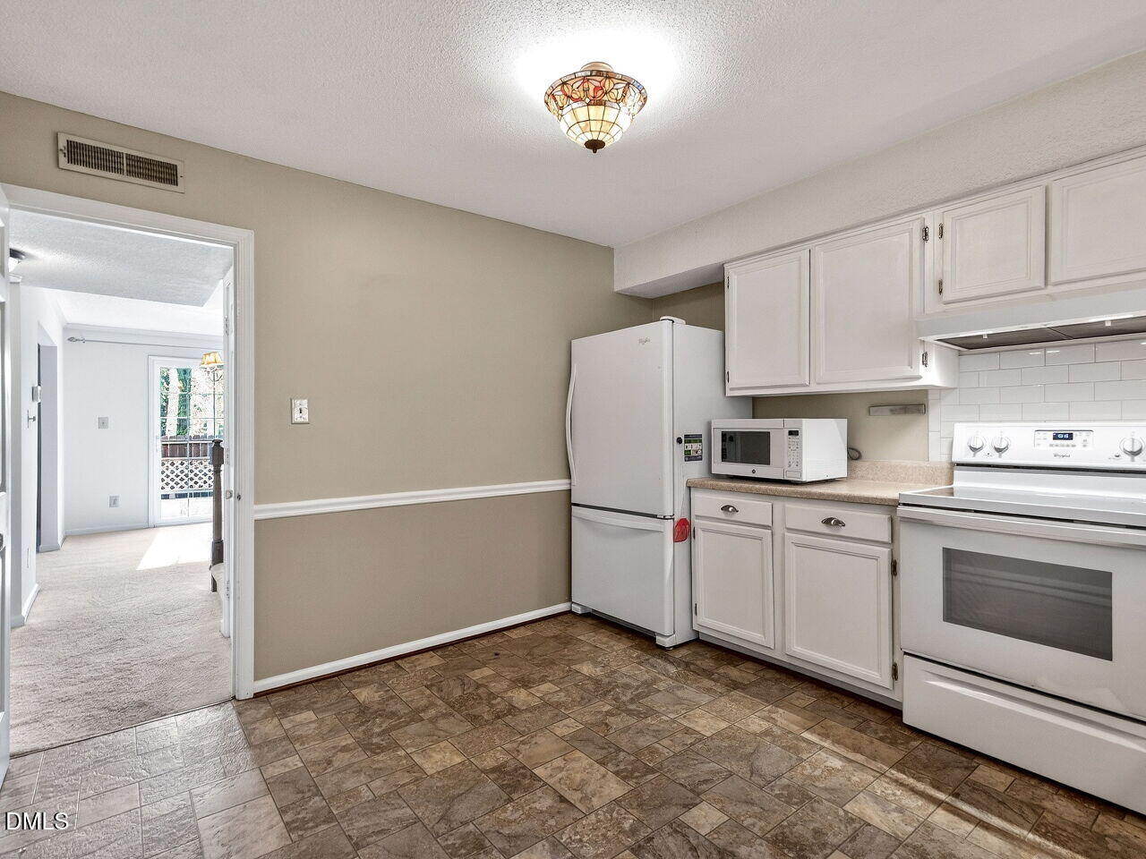 833 Kensington Drive