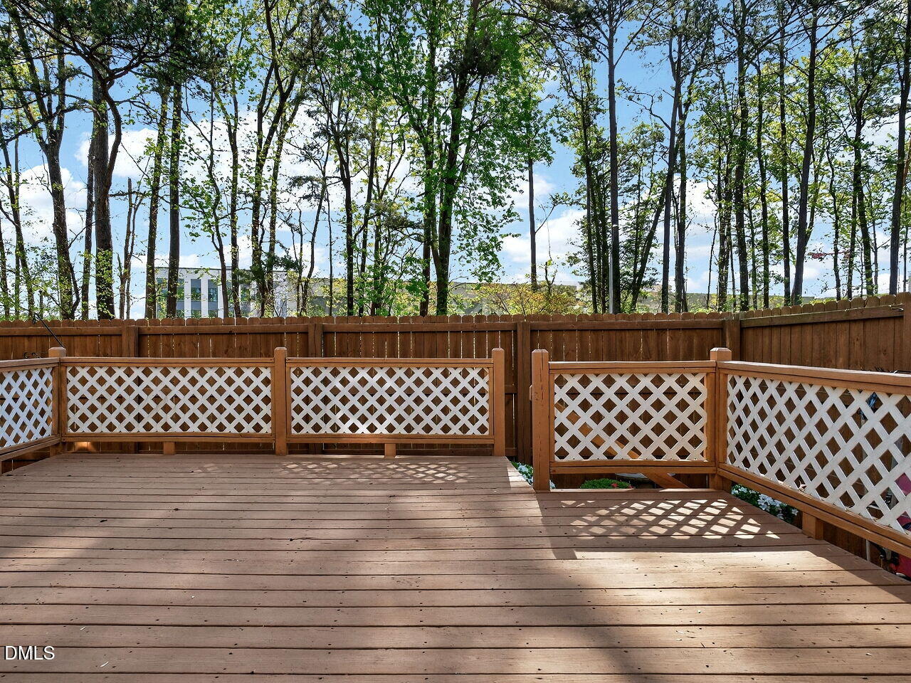 833 Kensington Drive