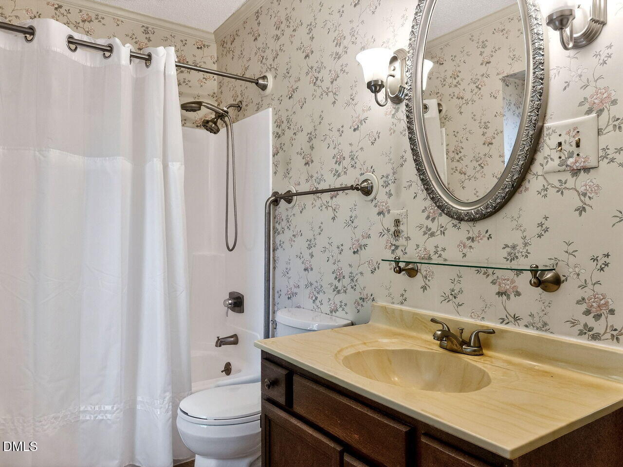 833 Kensington Drive