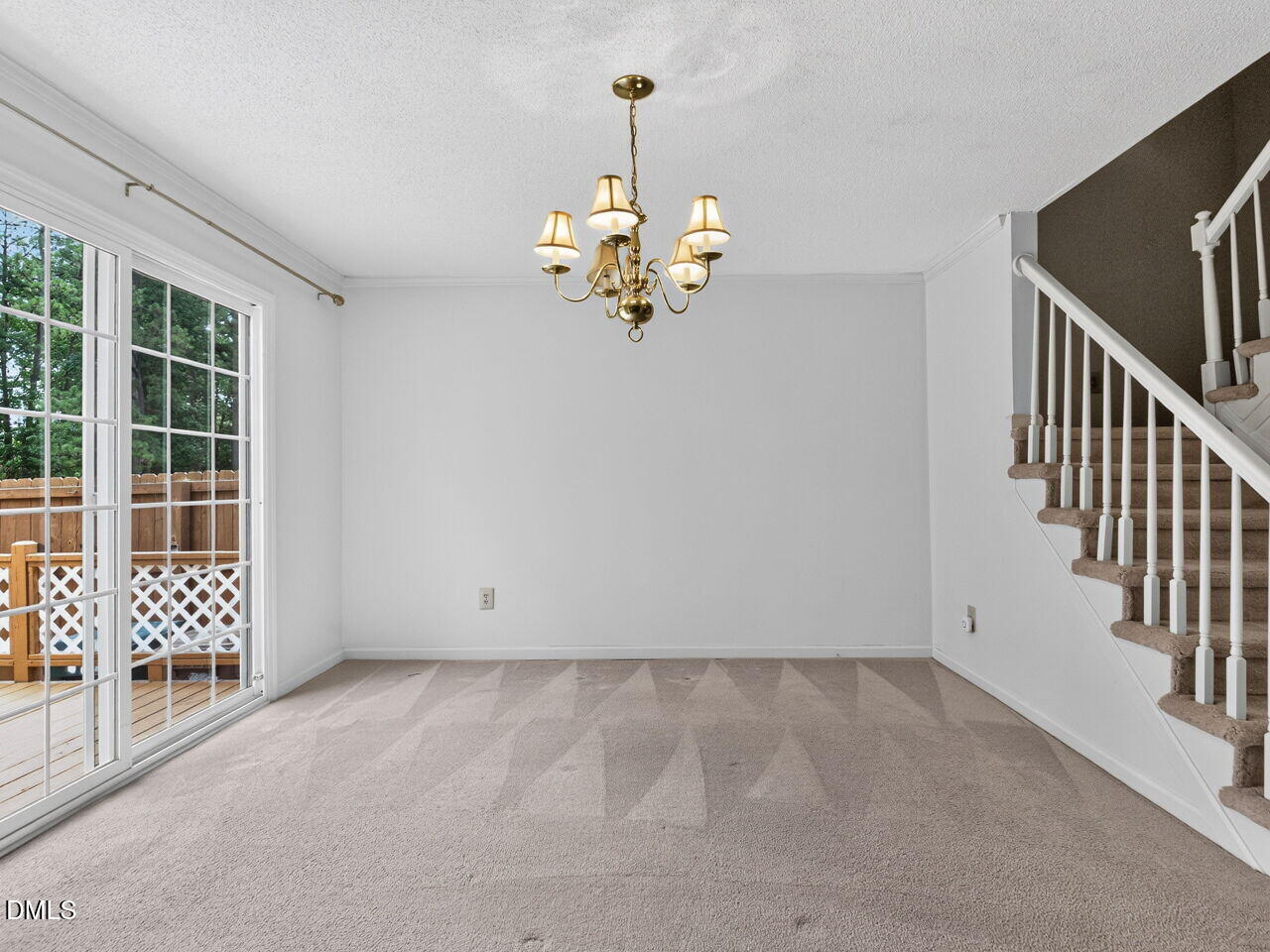 833 Kensington Drive