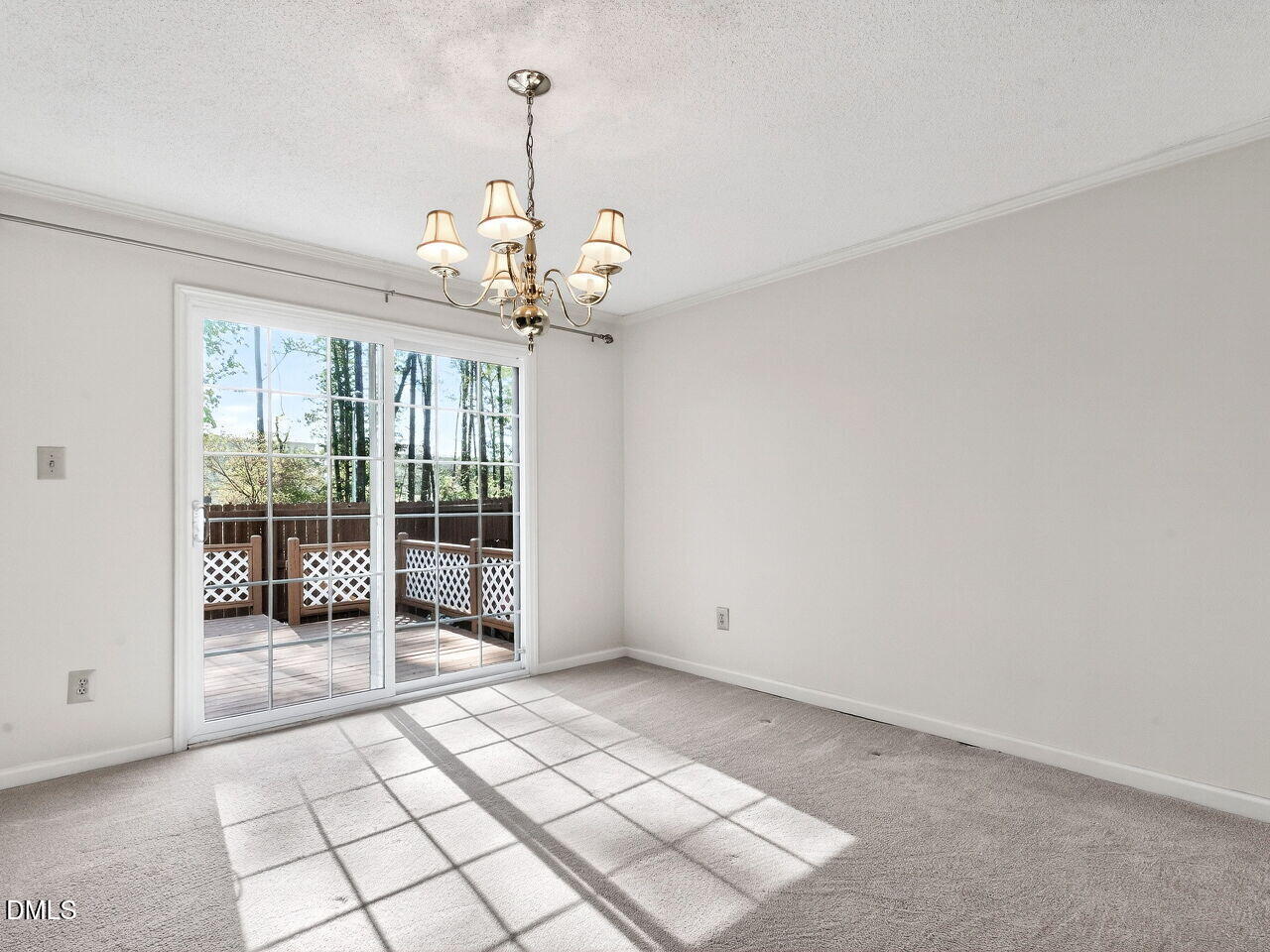 833 Kensington Drive