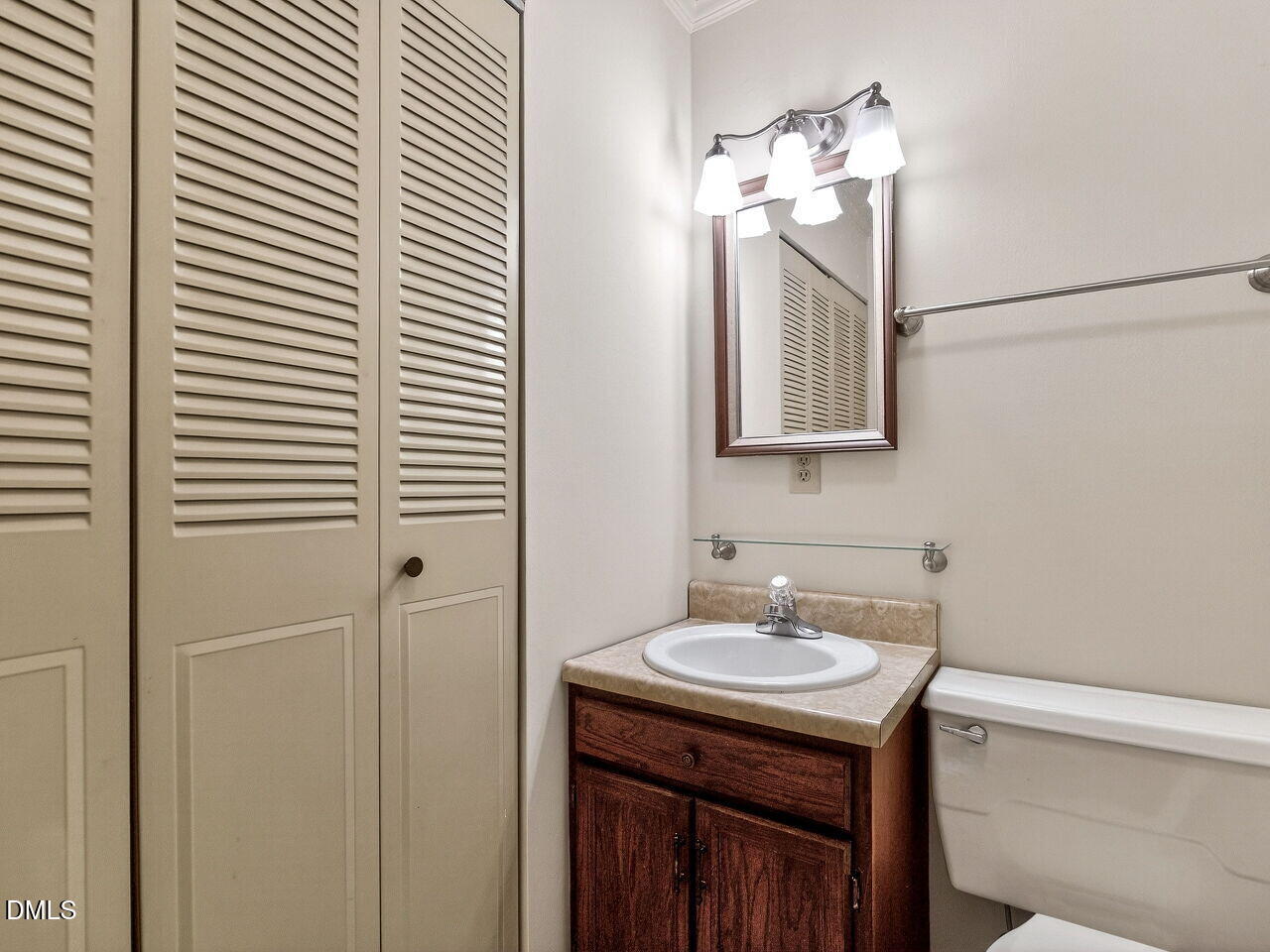 833 Kensington Drive