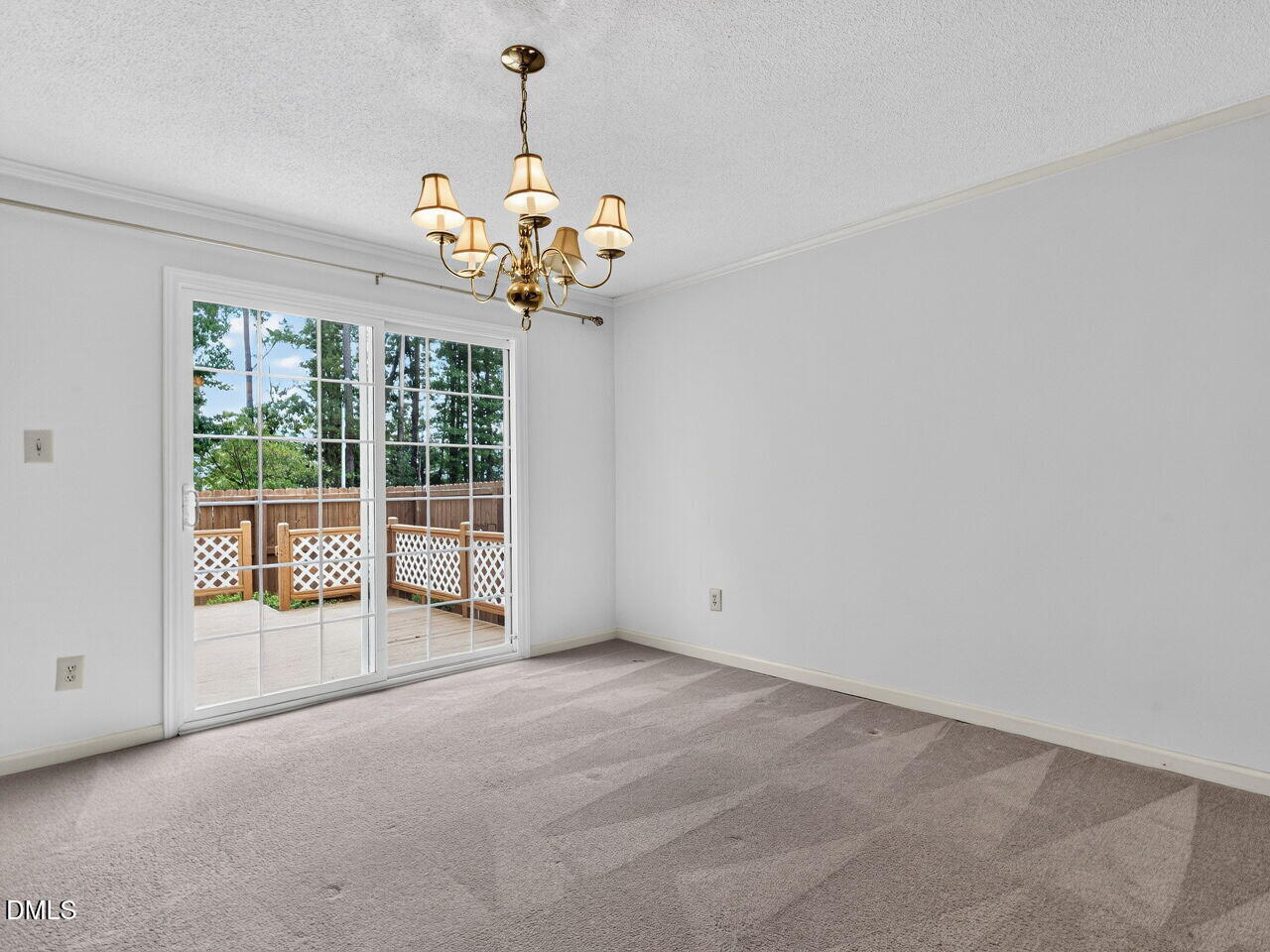 833 Kensington Drive