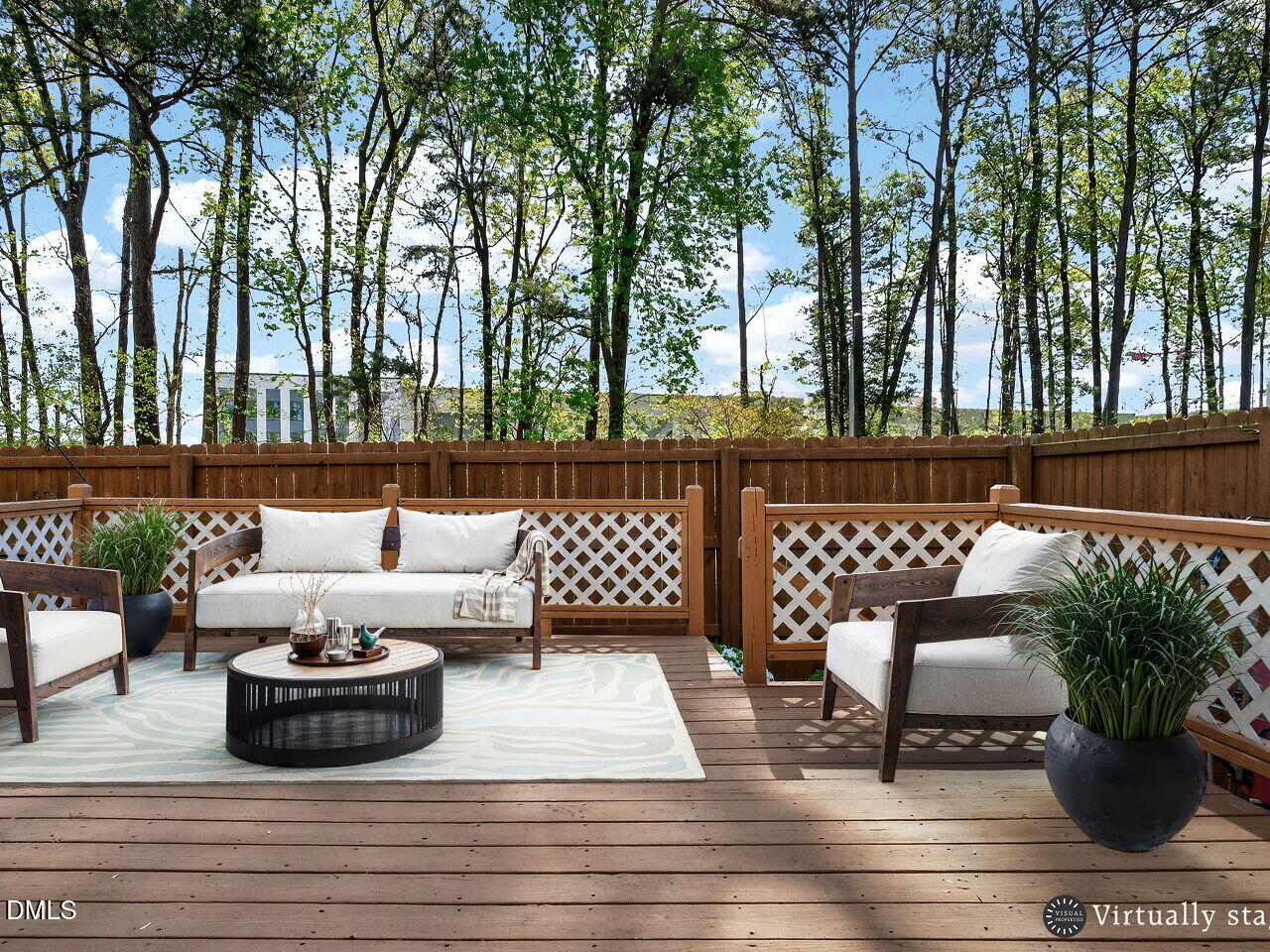 833 Kensington Drive