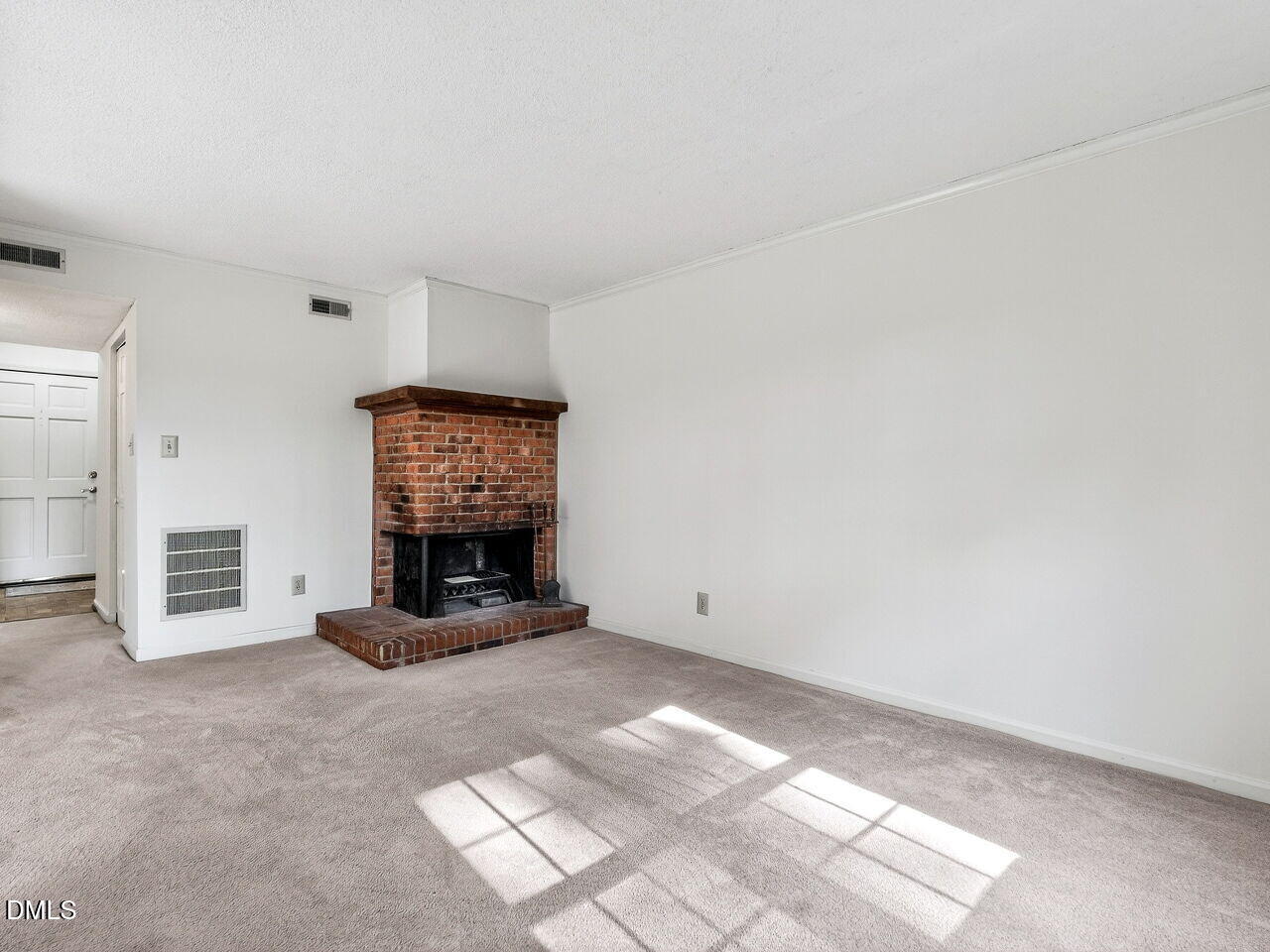 833 Kensington Drive