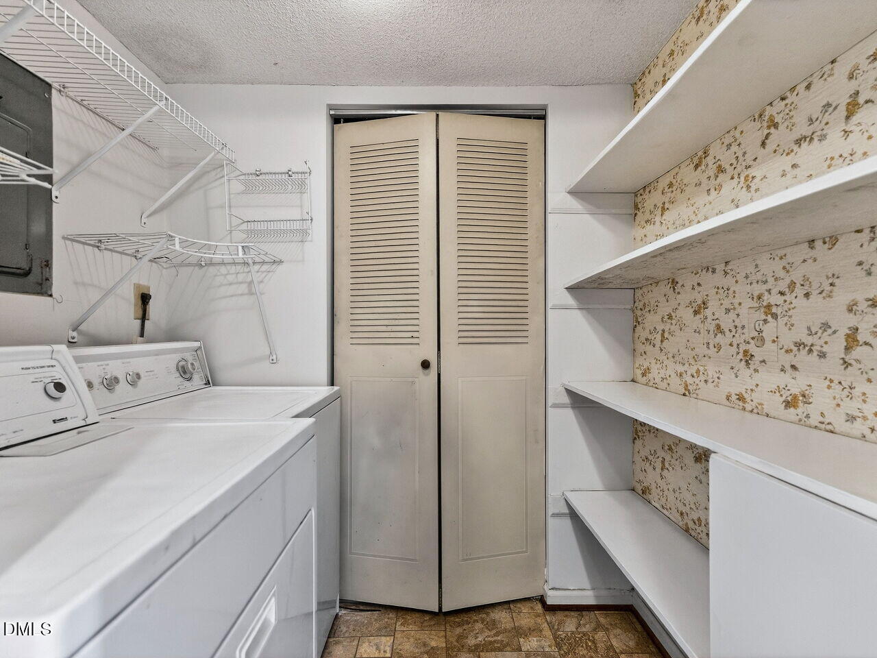 833 Kensington Drive