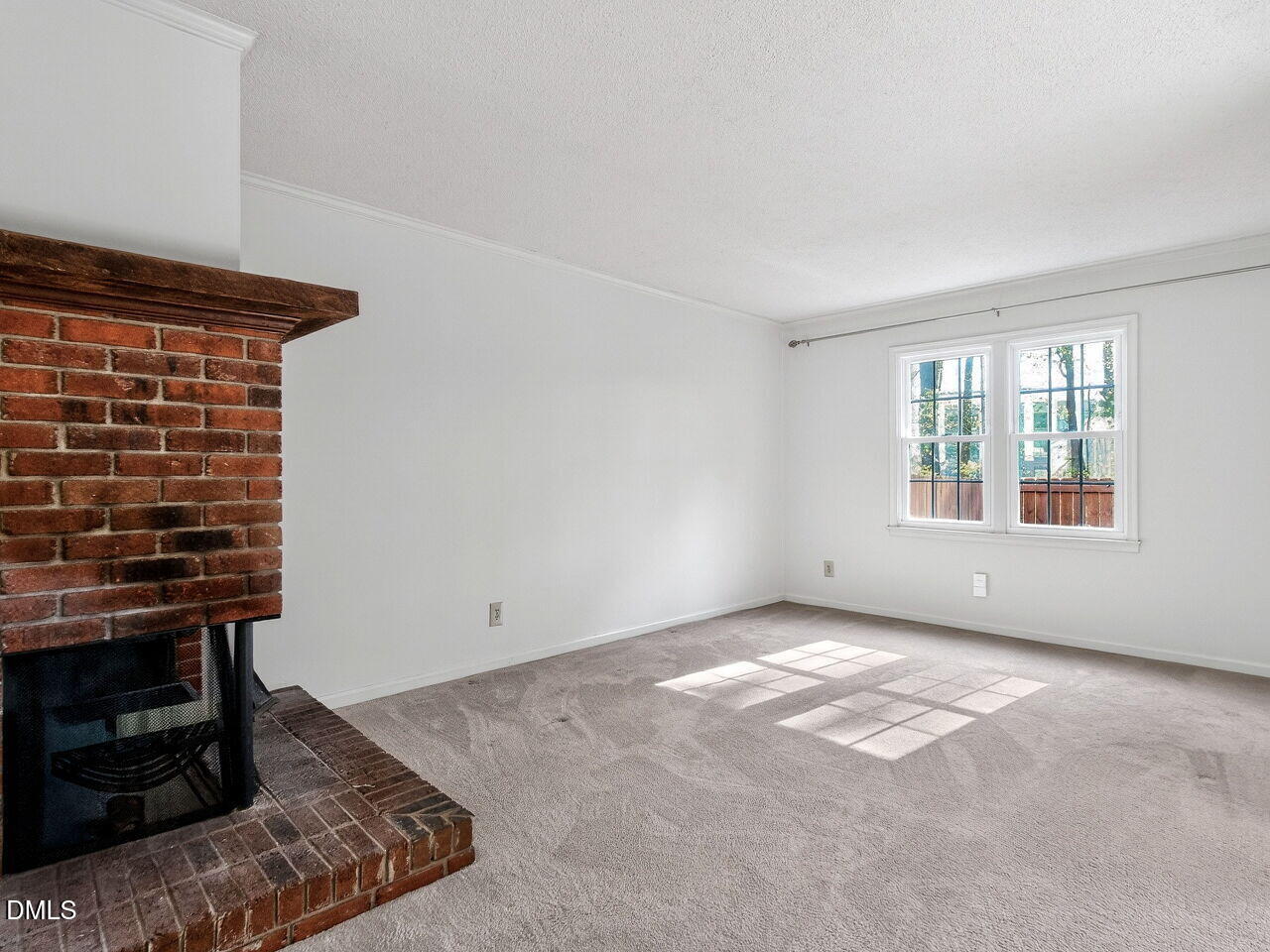 833 Kensington Drive