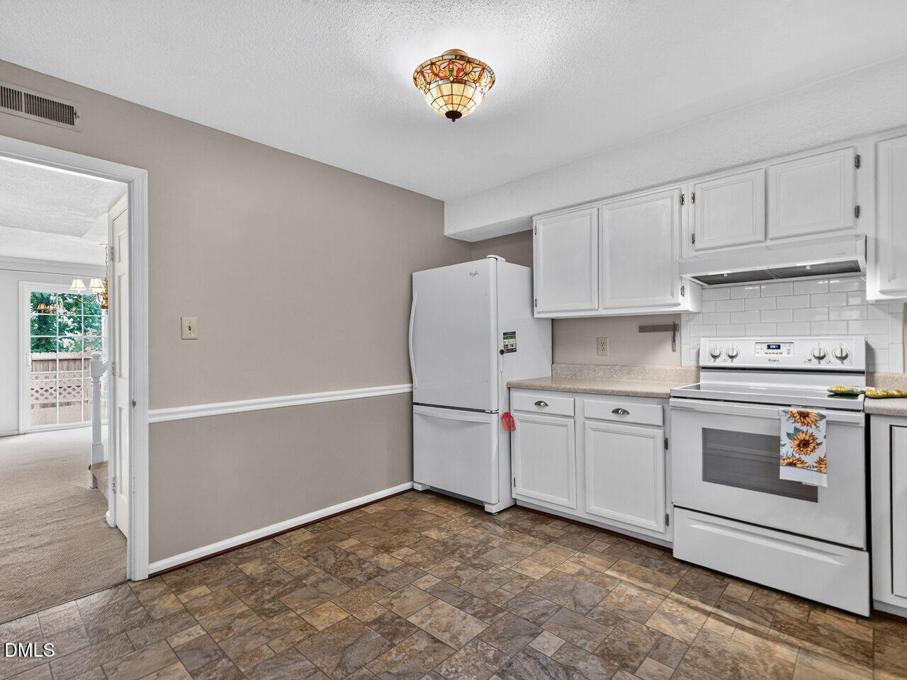 833 Kensington Drive