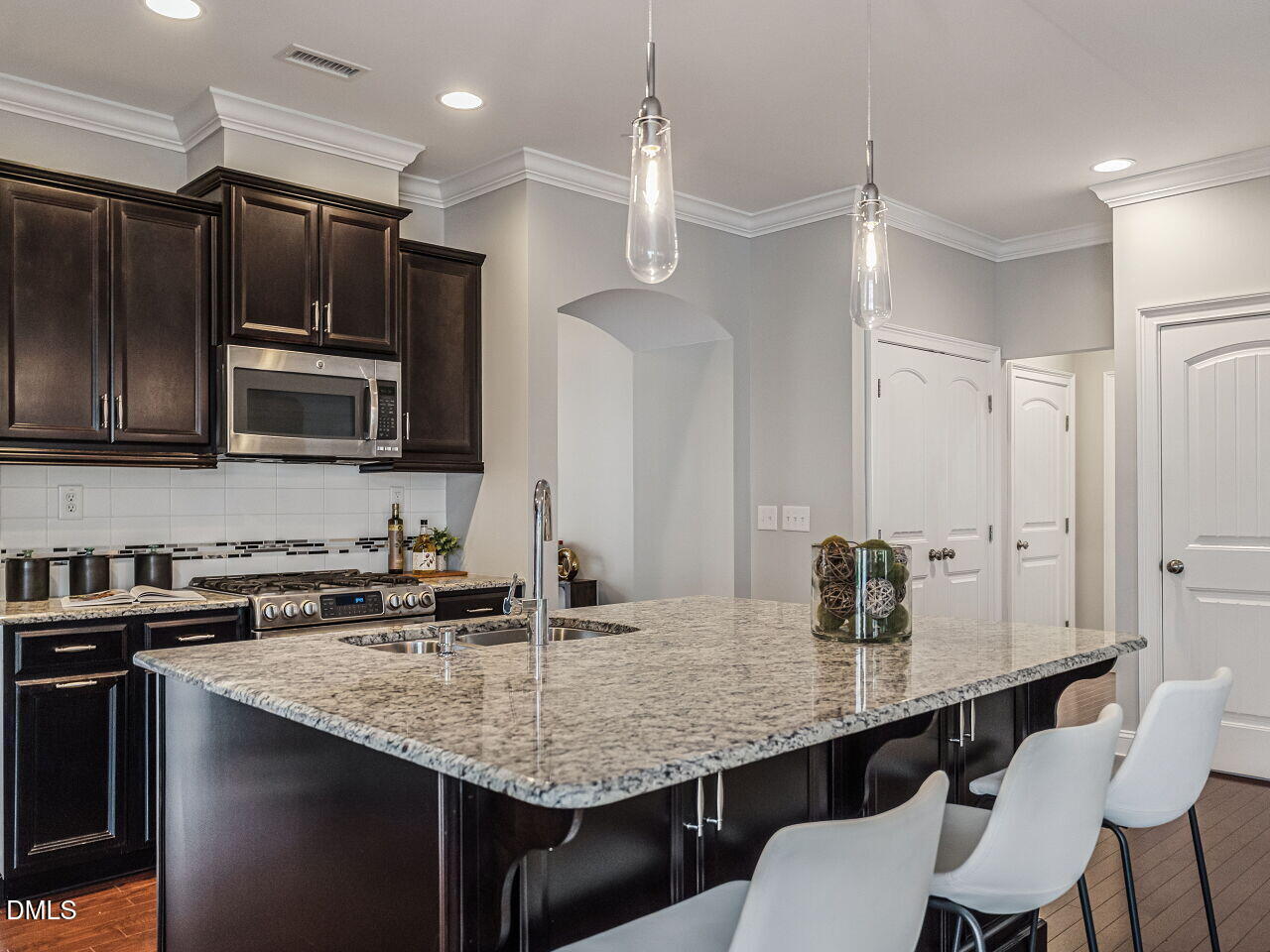 137 Lucky Ribbon Lane