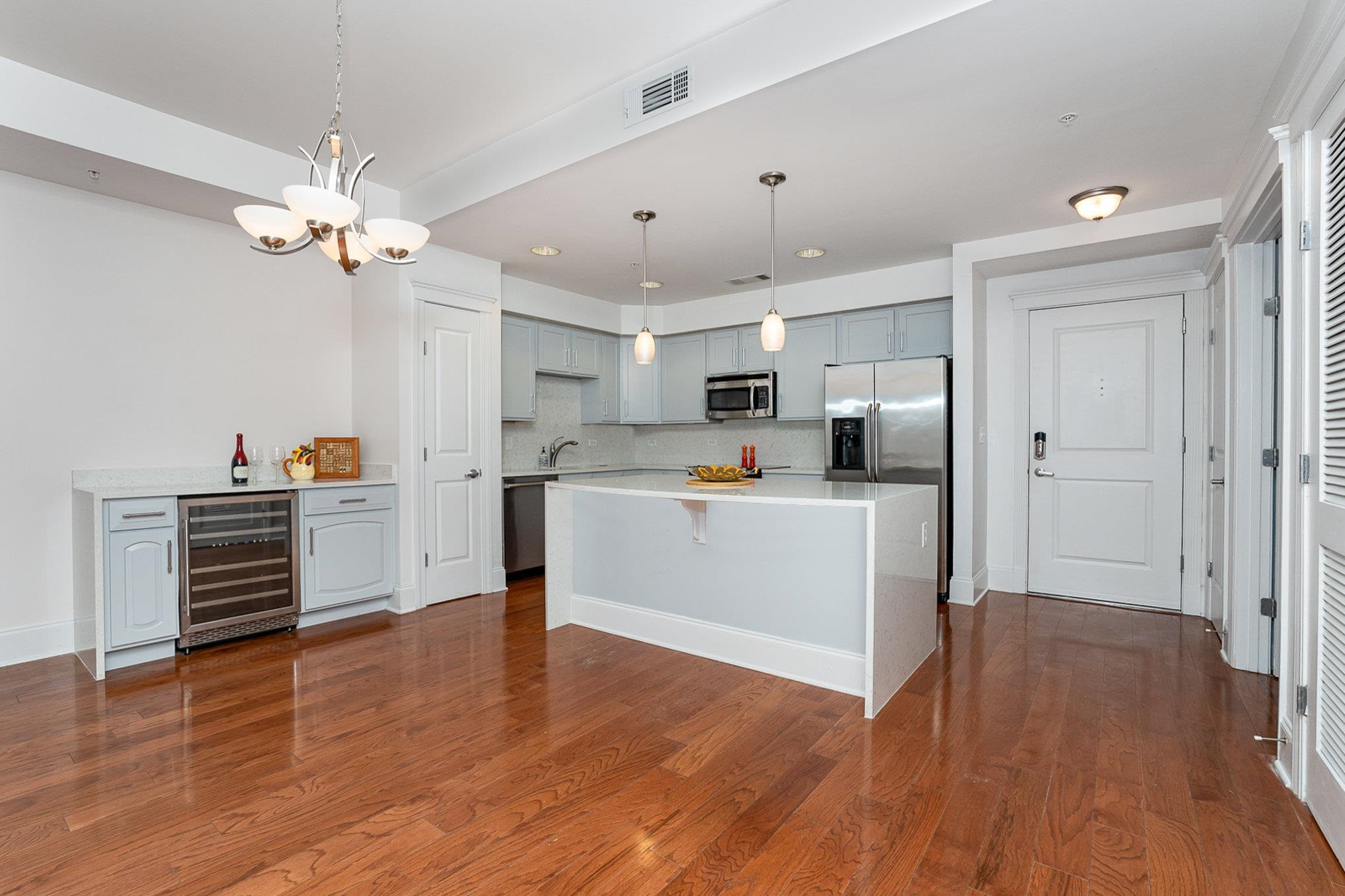 222 Glenwood Avenue # 313