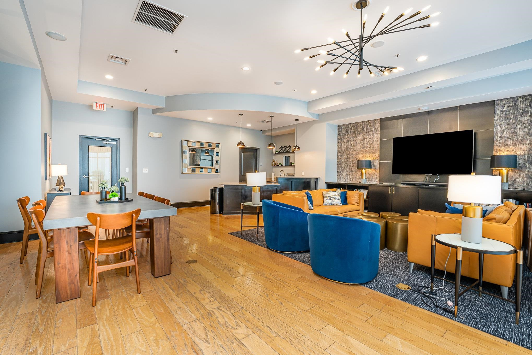 222 Glenwood Avenue # 313