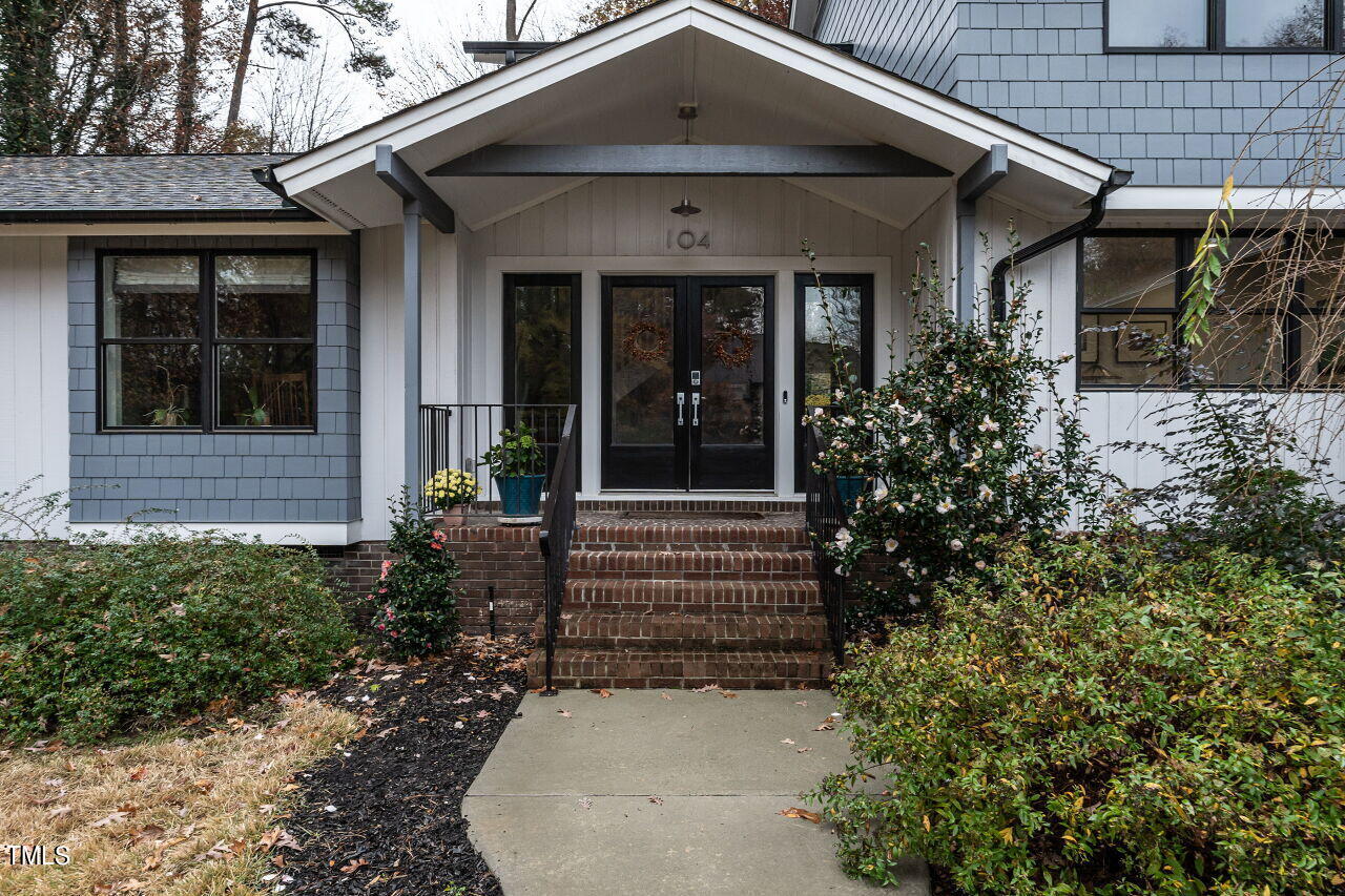 104 Dundee Court