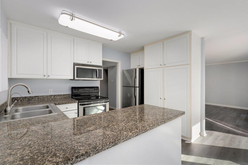 17199 W Bernardo Dr 103