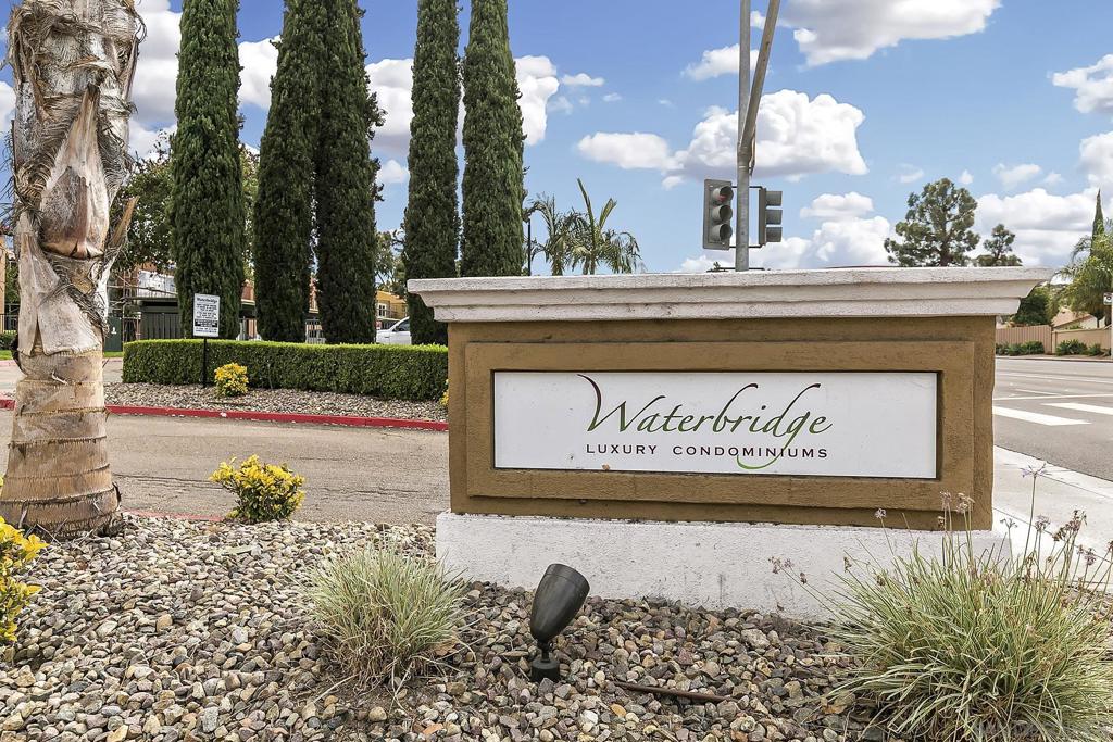 17199 W Bernardo Dr 103