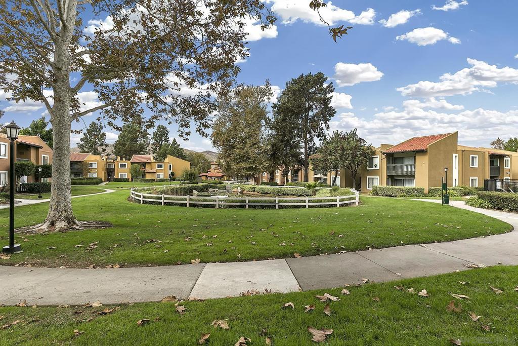 17199 W Bernardo Dr 103