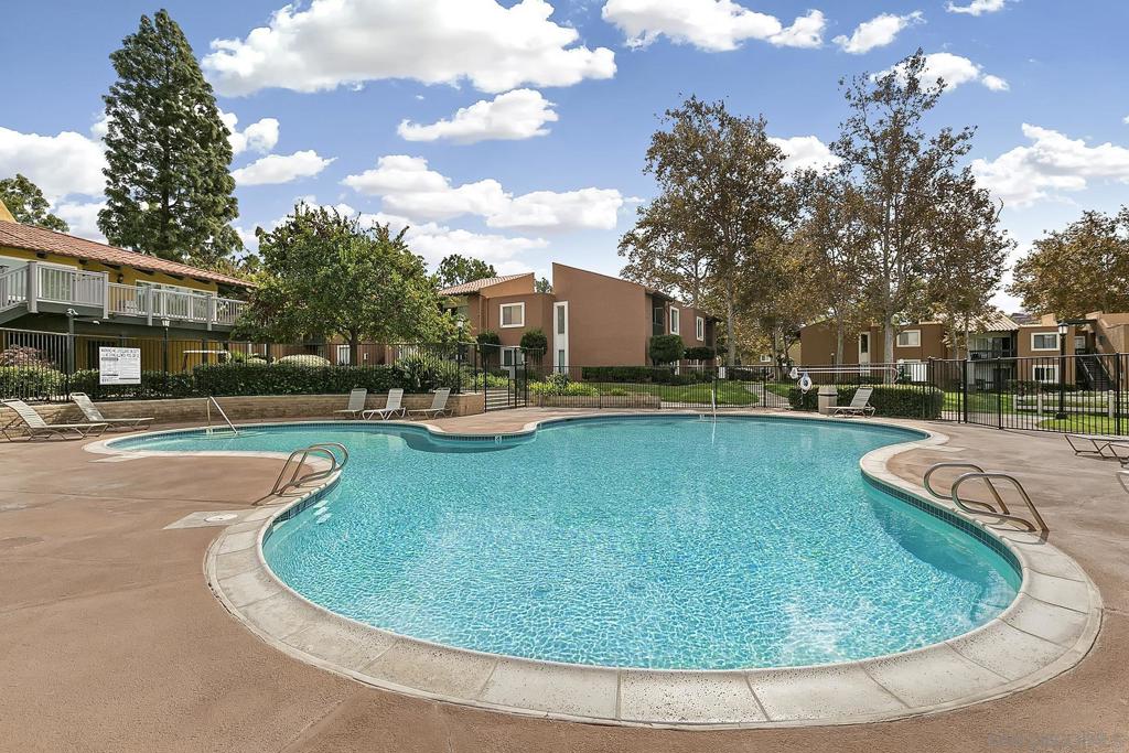 17199 W Bernardo Dr 103