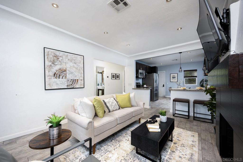 3113 Marlborough Ave