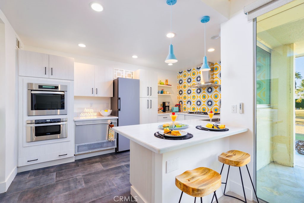 73700 Grapevine Street 6